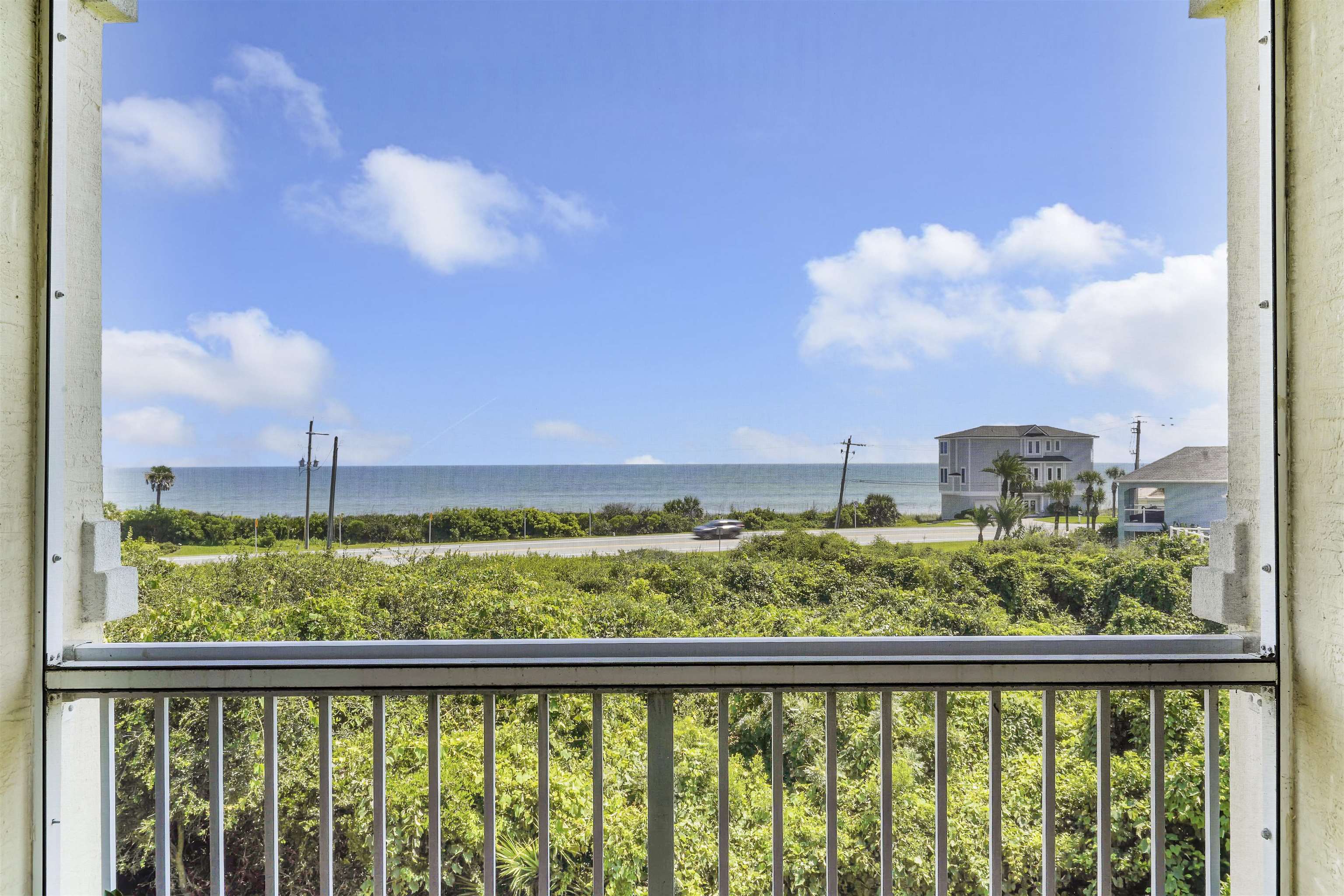 Image 33 of 38 For 325 Ocean Grande Dr S 304