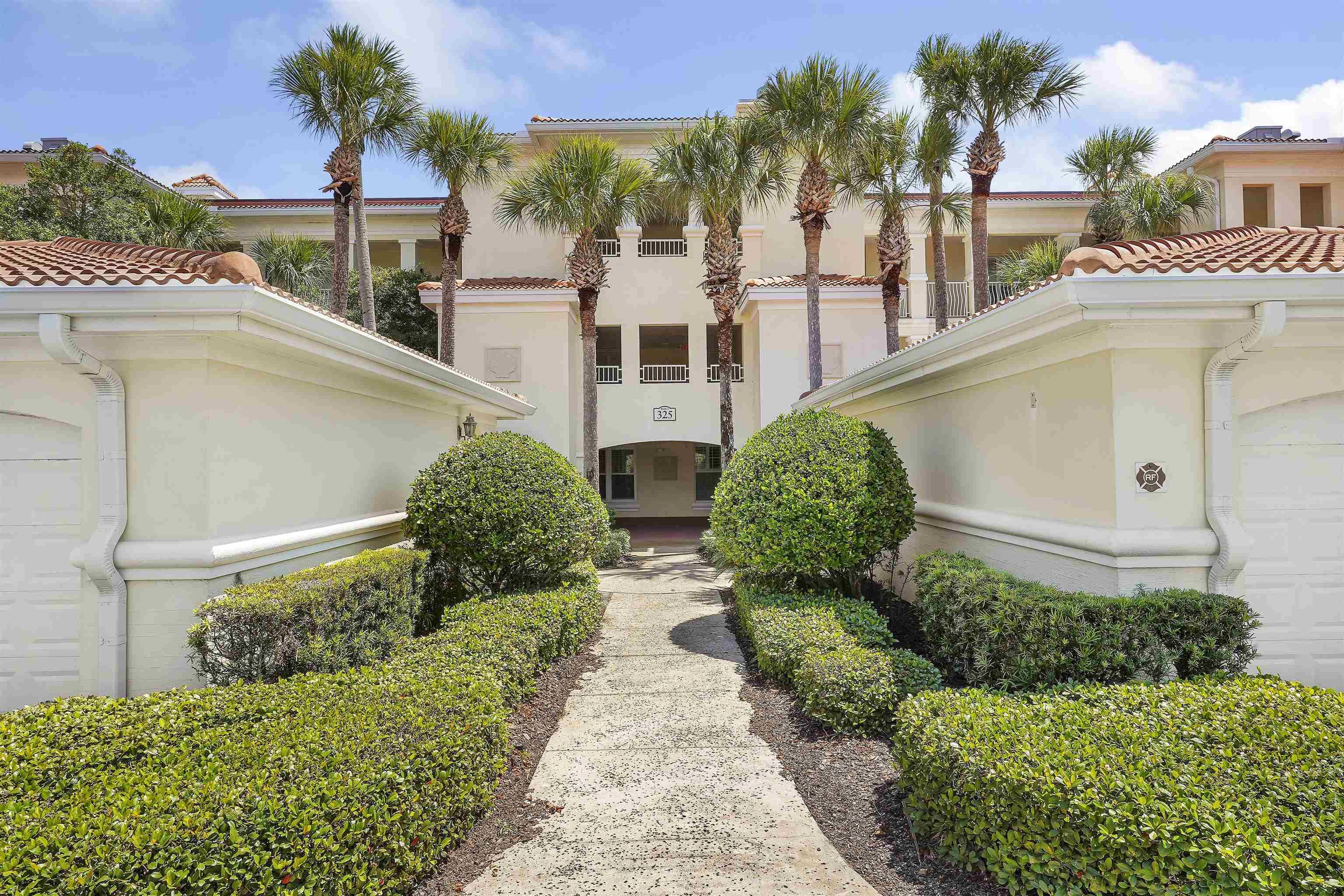 Image 4 of 38 For 325 Ocean Grande Dr S 304