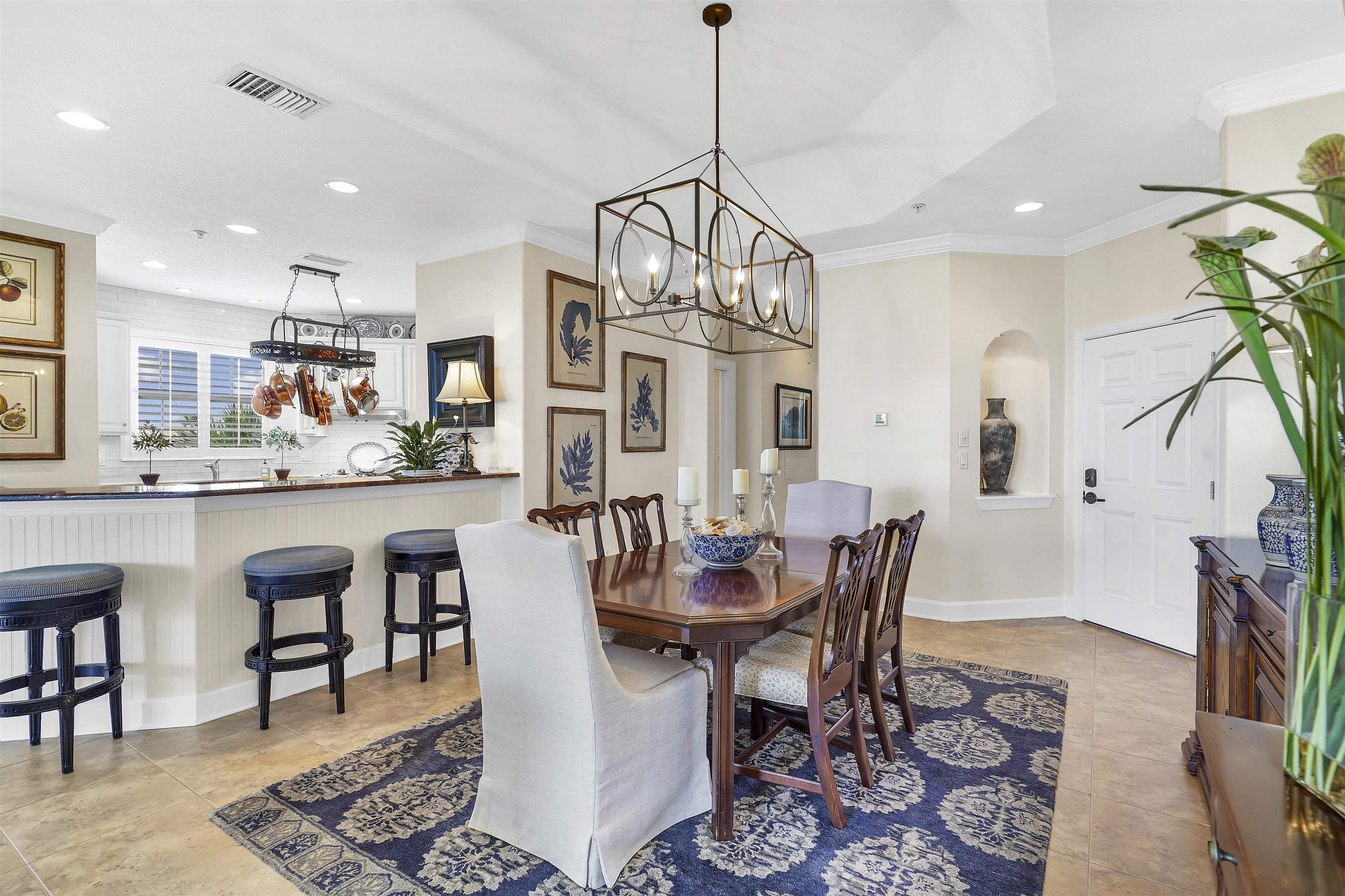 Image 6 of 38 For 325 Ocean Grande Dr S 304