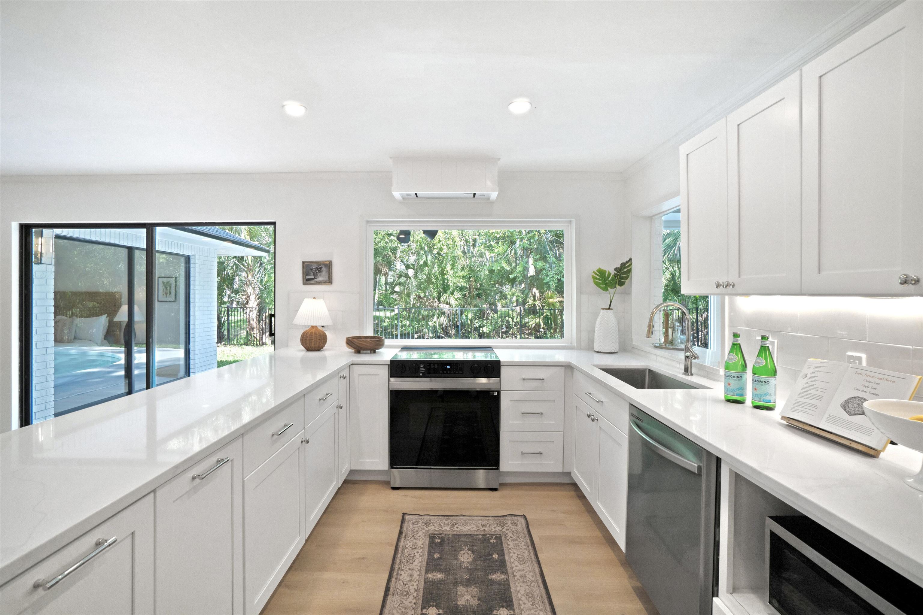 Image 11 of 44 For 91 Rio Dr