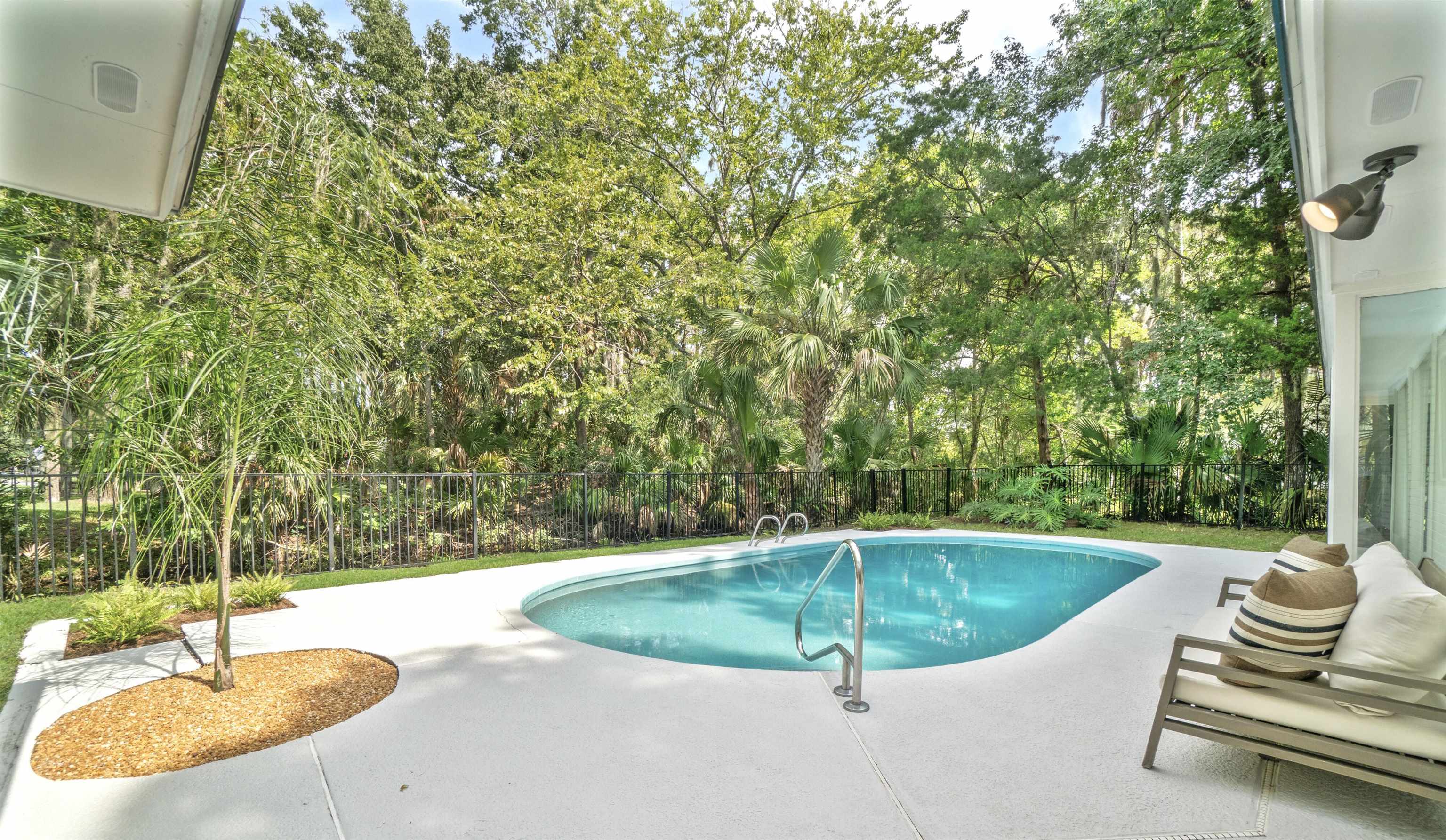 Image 33 of 44 For 91 Rio Dr