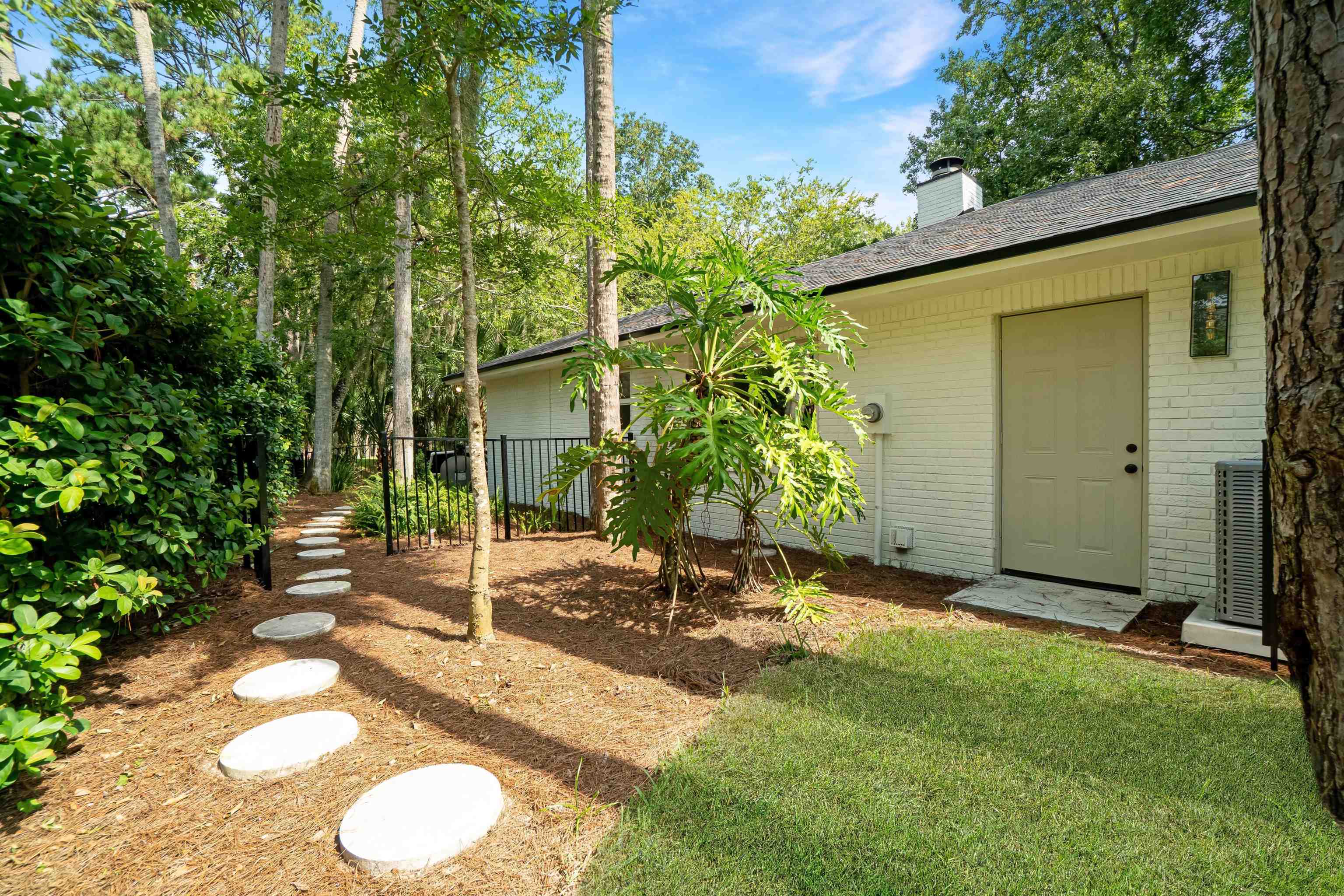 Image 37 of 44 For 91 Rio Dr