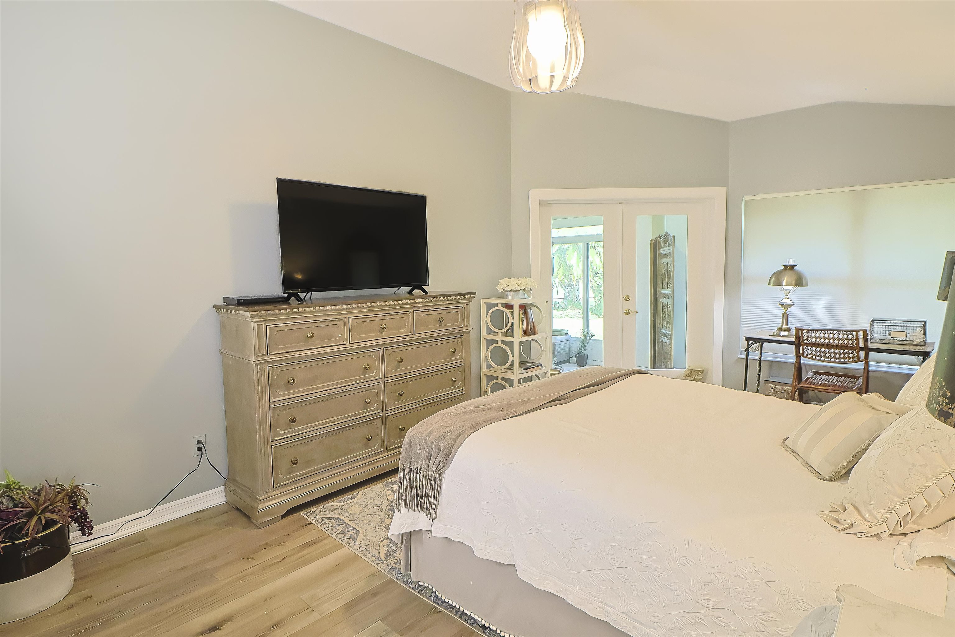 Image 42 of 57 For 473 San Nicolas Way