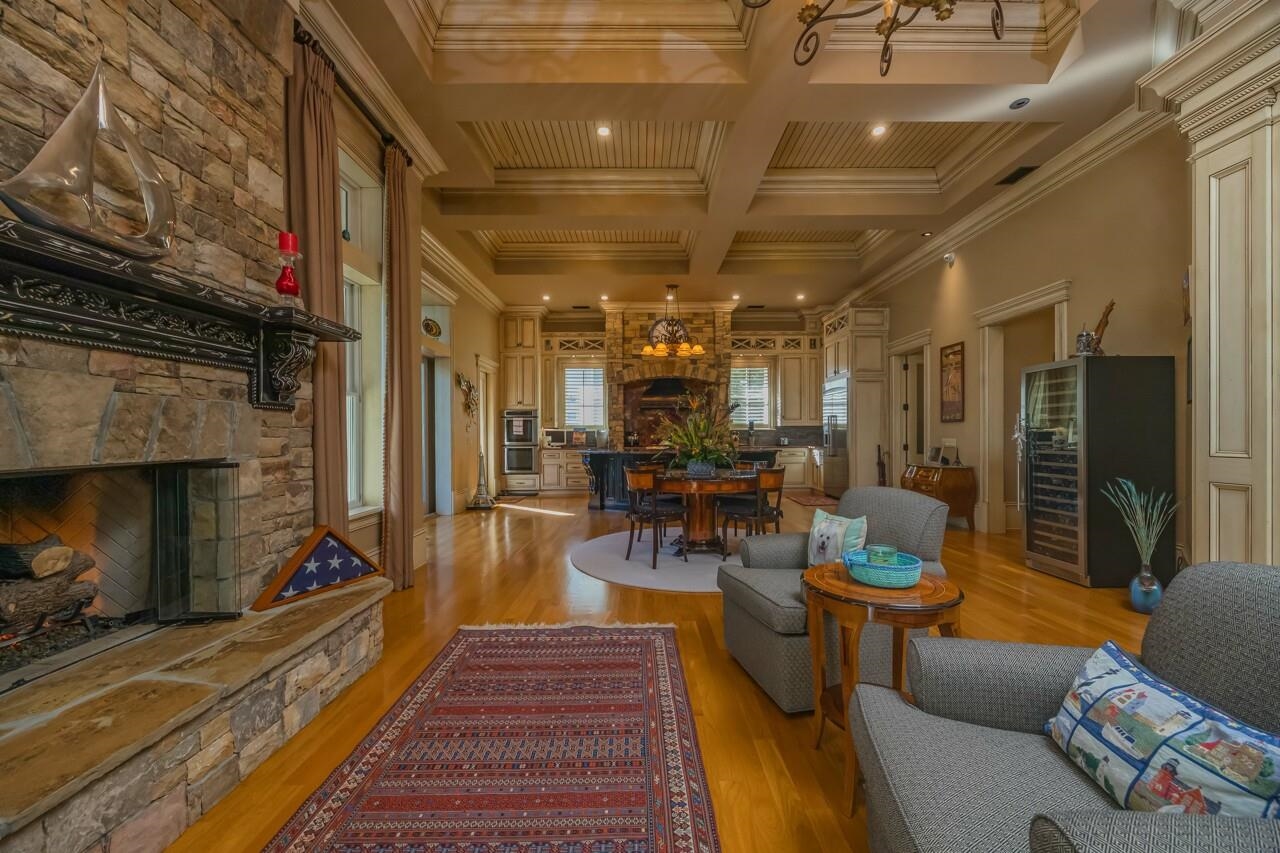 Image 17 of 81 For 924 Ocean Palm Way