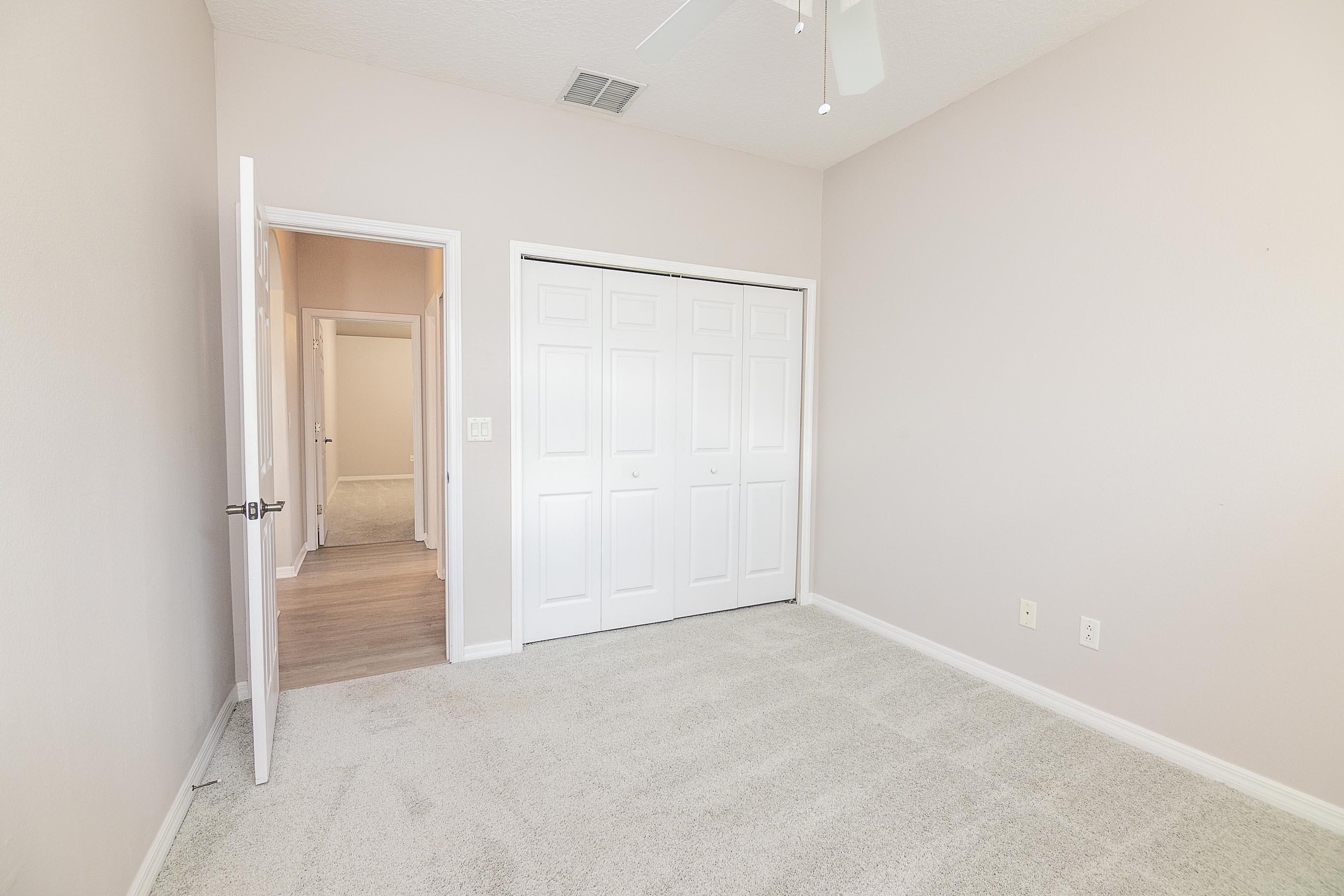 Image 31 of 45 For 617 Knollwood Ln