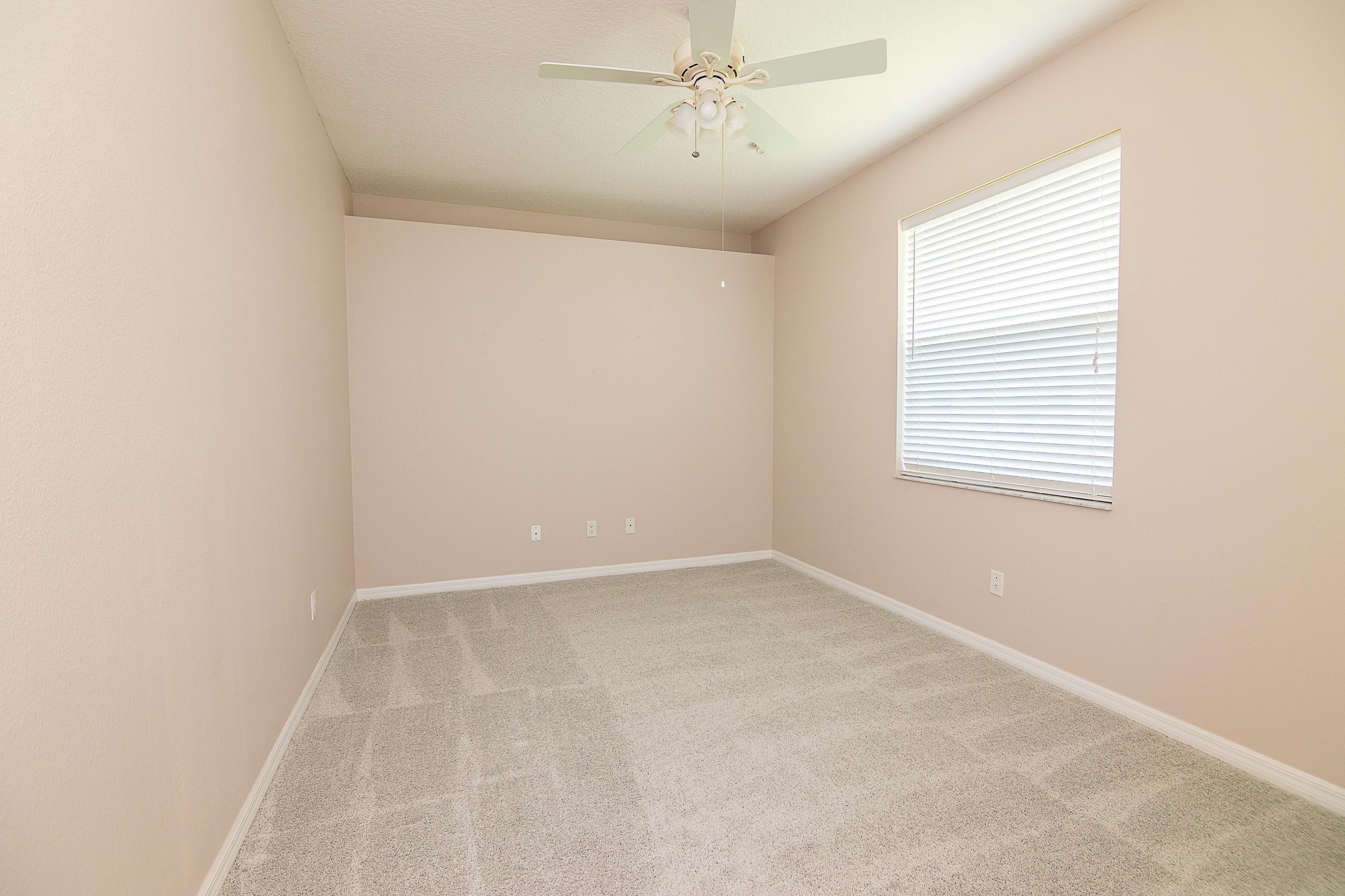 Image 35 of 45 For 617 Knollwood Ln