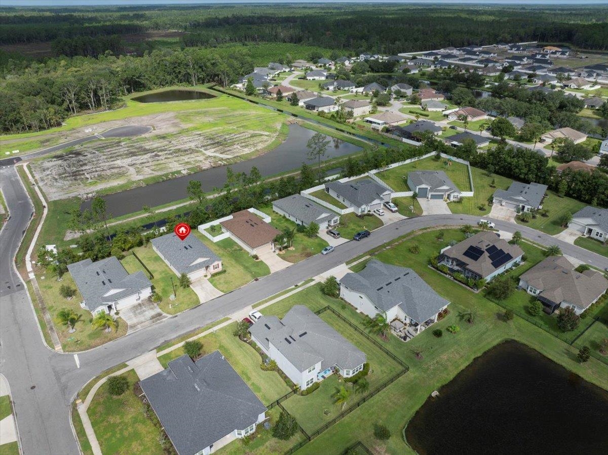 Image 2 of 43 For 212 Meadow Crossing Dr