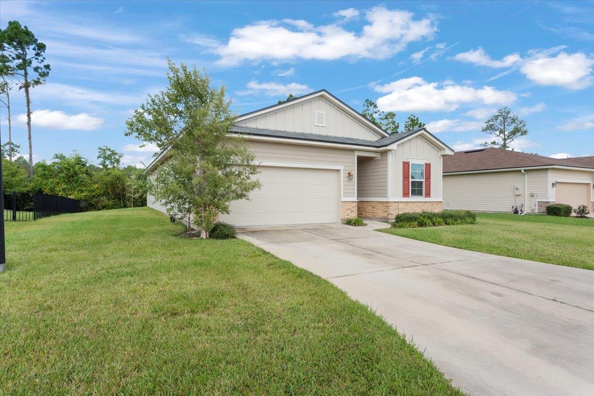 Image 26 of 43 For 212 Meadow Crossing Dr