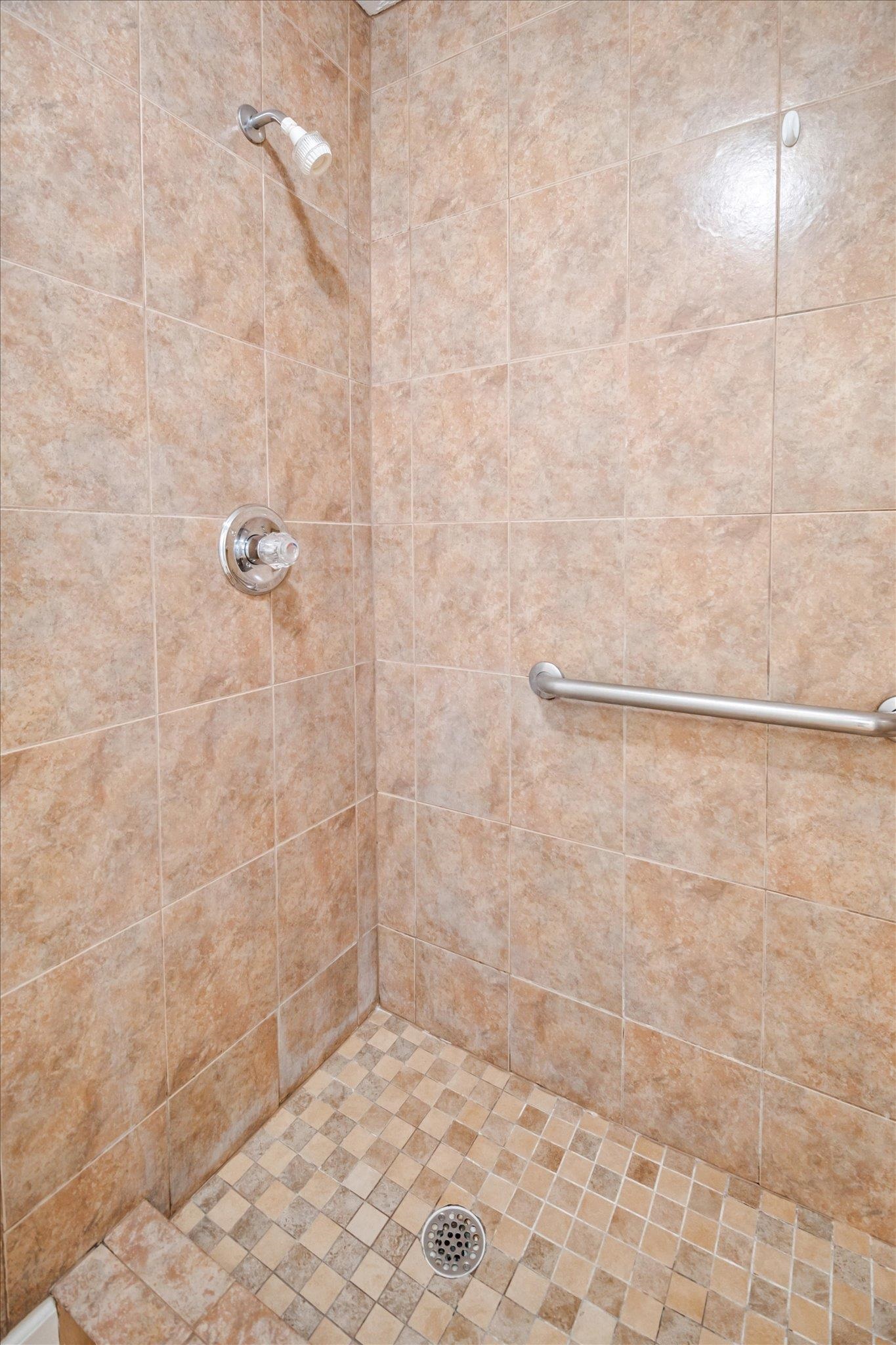 Image 18 of 50 For 1016 Dorado Dr