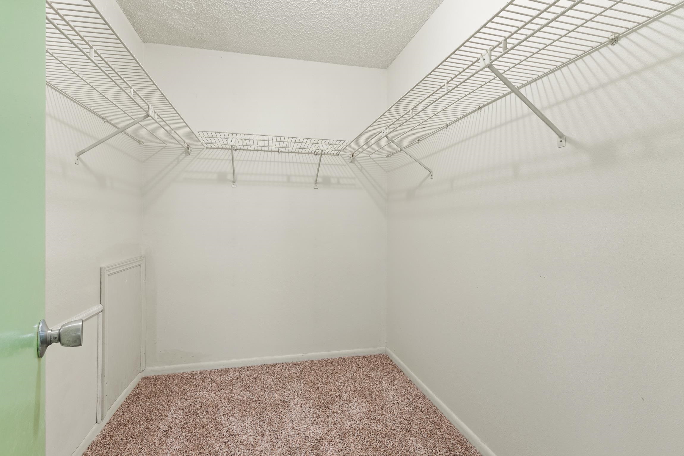 Image 14 of 32 For 992 Dorado Dr