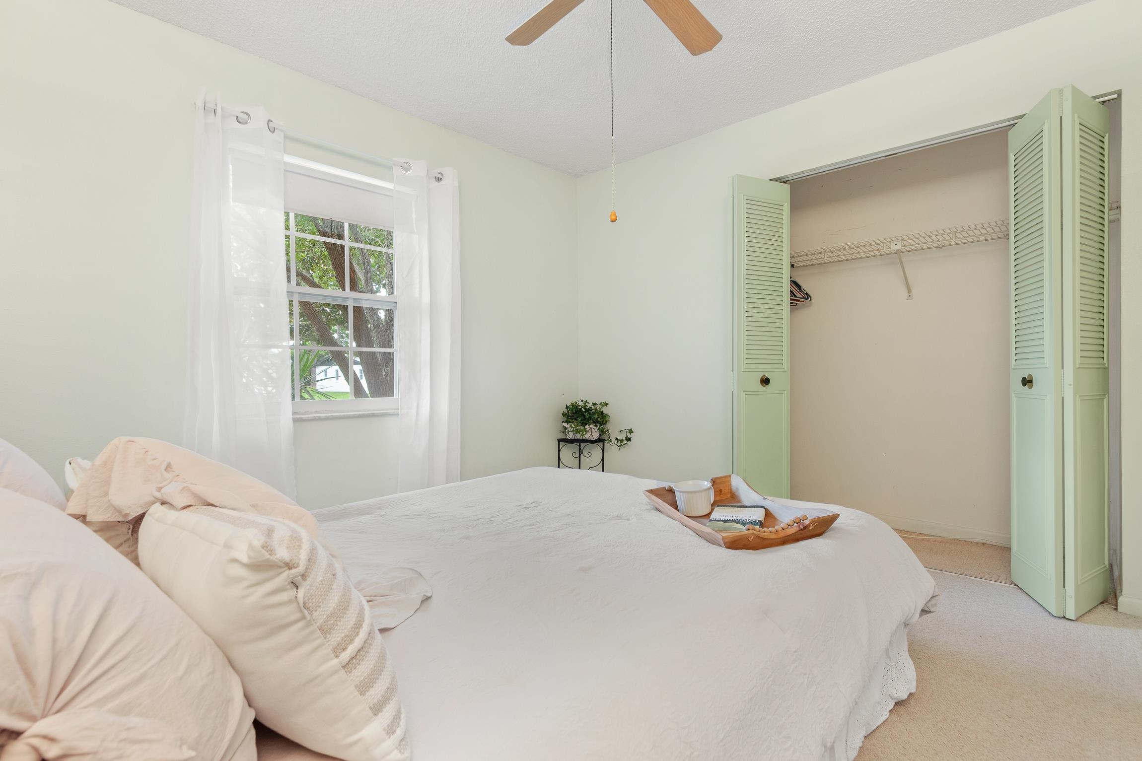 Image 18 of 32 For 992 Dorado Dr