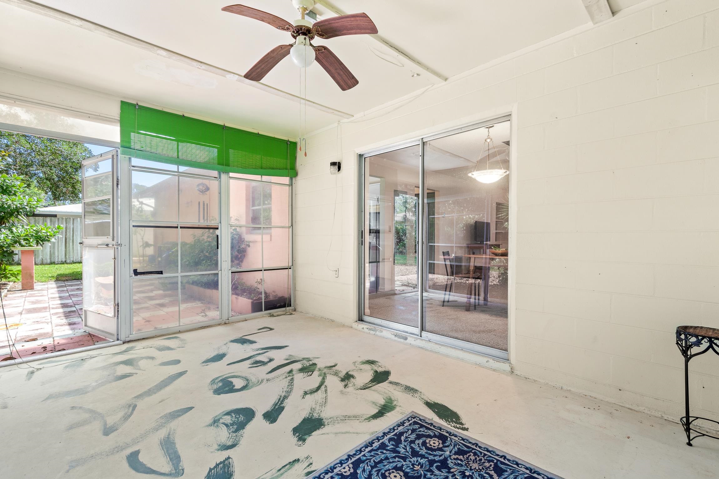 Image 20 of 32 For 992 Dorado Dr