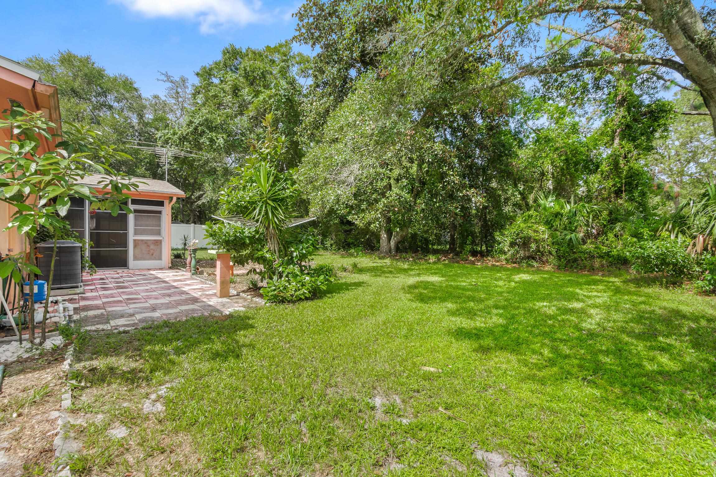 Image 24 of 32 For 992 Dorado Dr