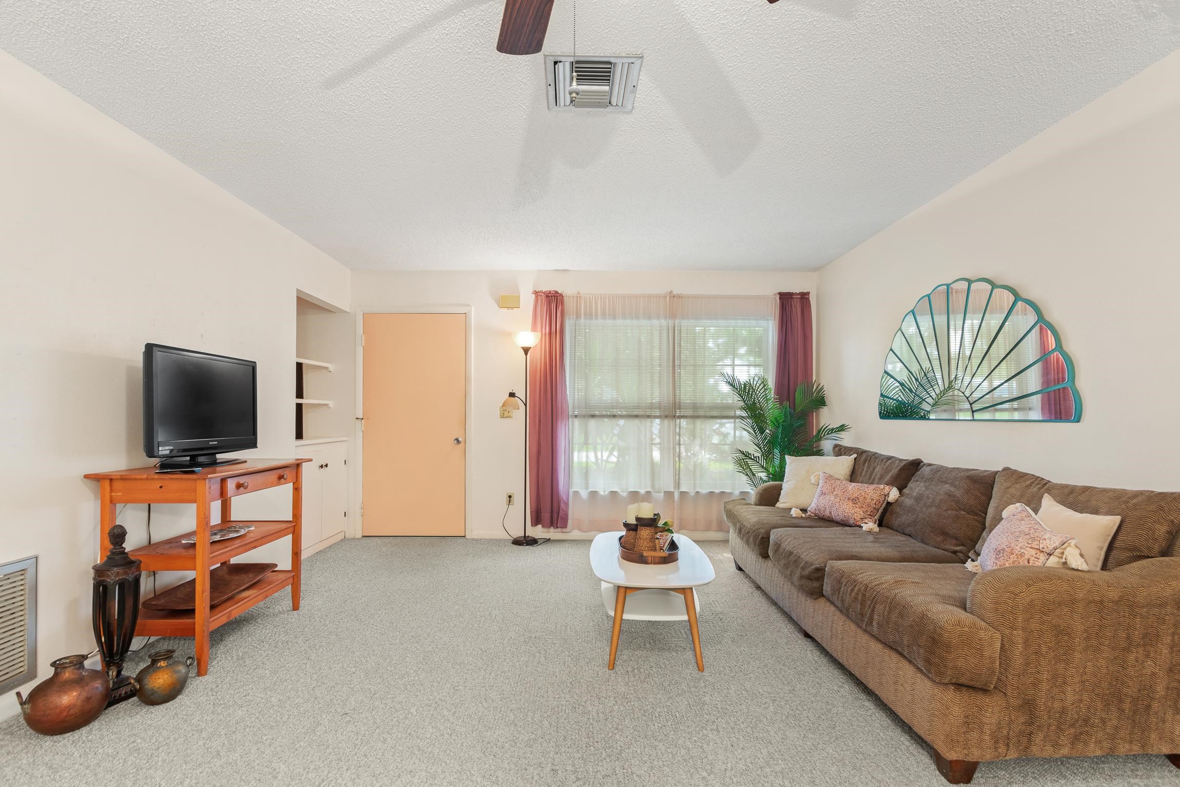 Image 3 of 32 For 992 Dorado Dr