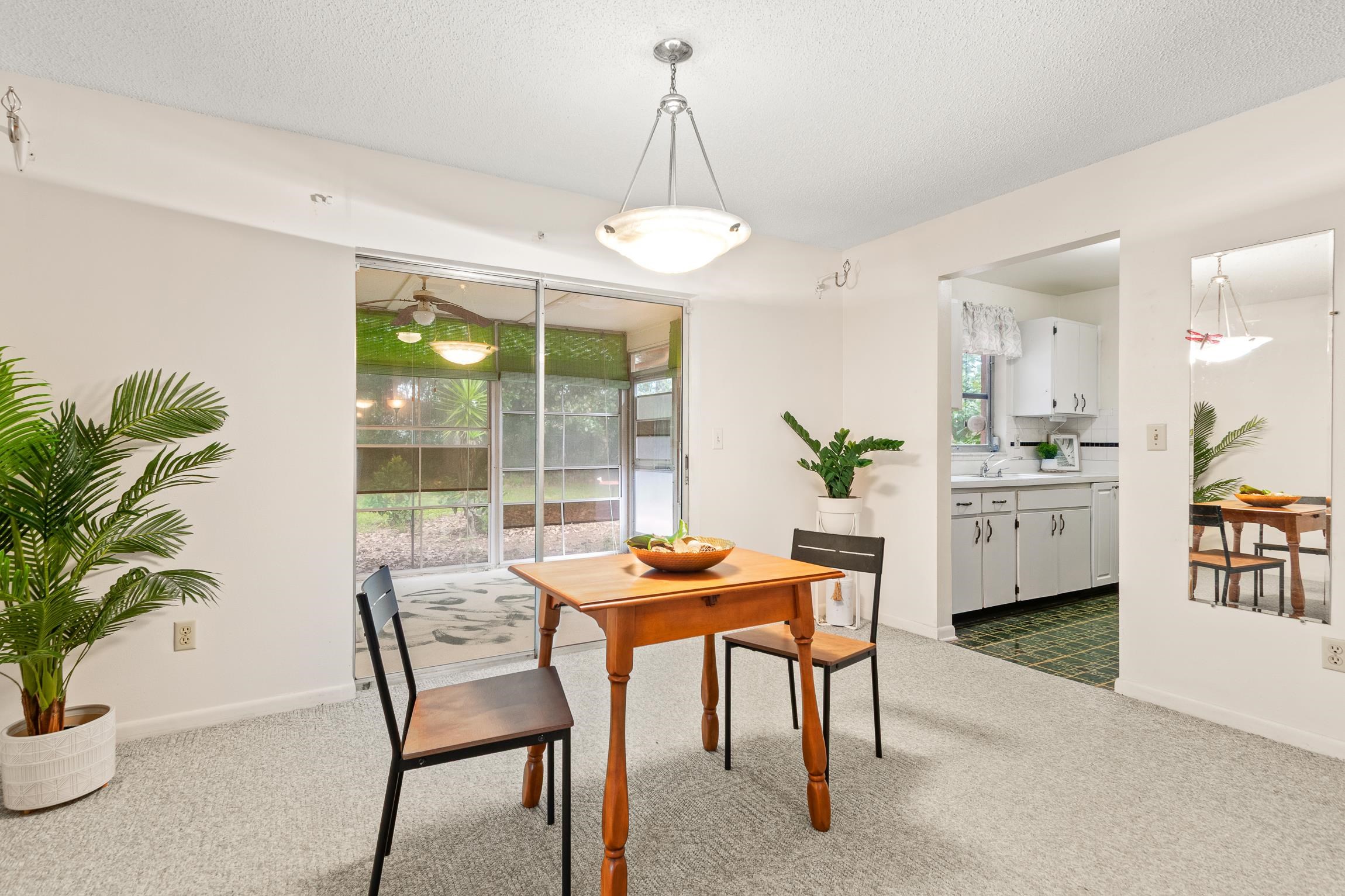 Image 5 of 32 For 992 Dorado Dr