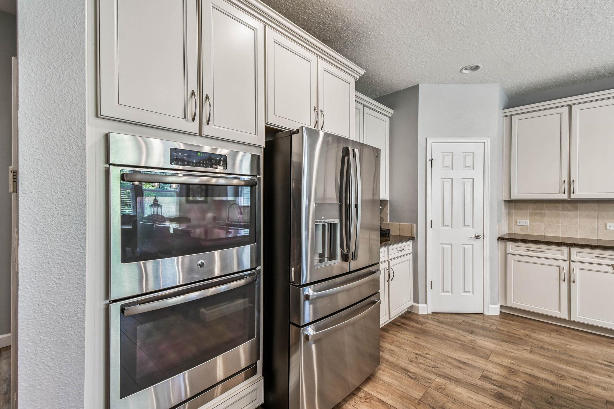 Image 16 of 65 For 259 Deerfield Glen Dr