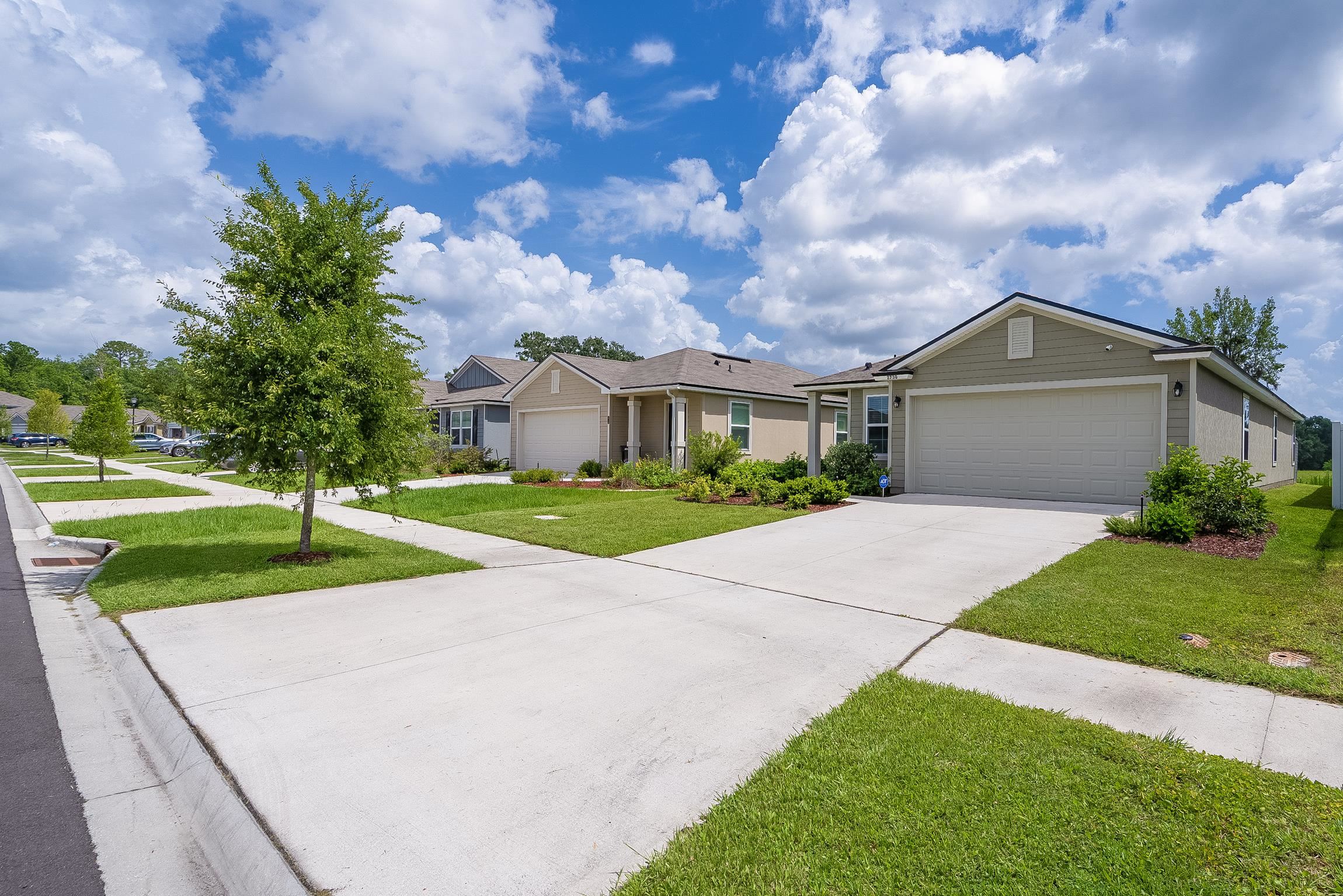 Image 12 of 77 For 2730 Oak Stream Dr