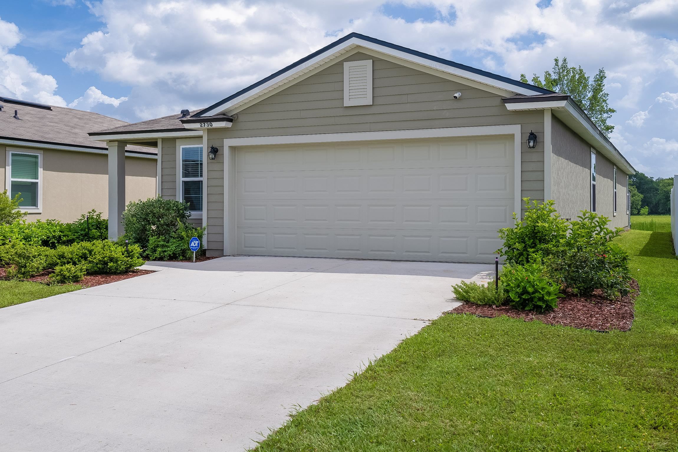 Image 13 of 77 For 2730 Oak Stream Dr