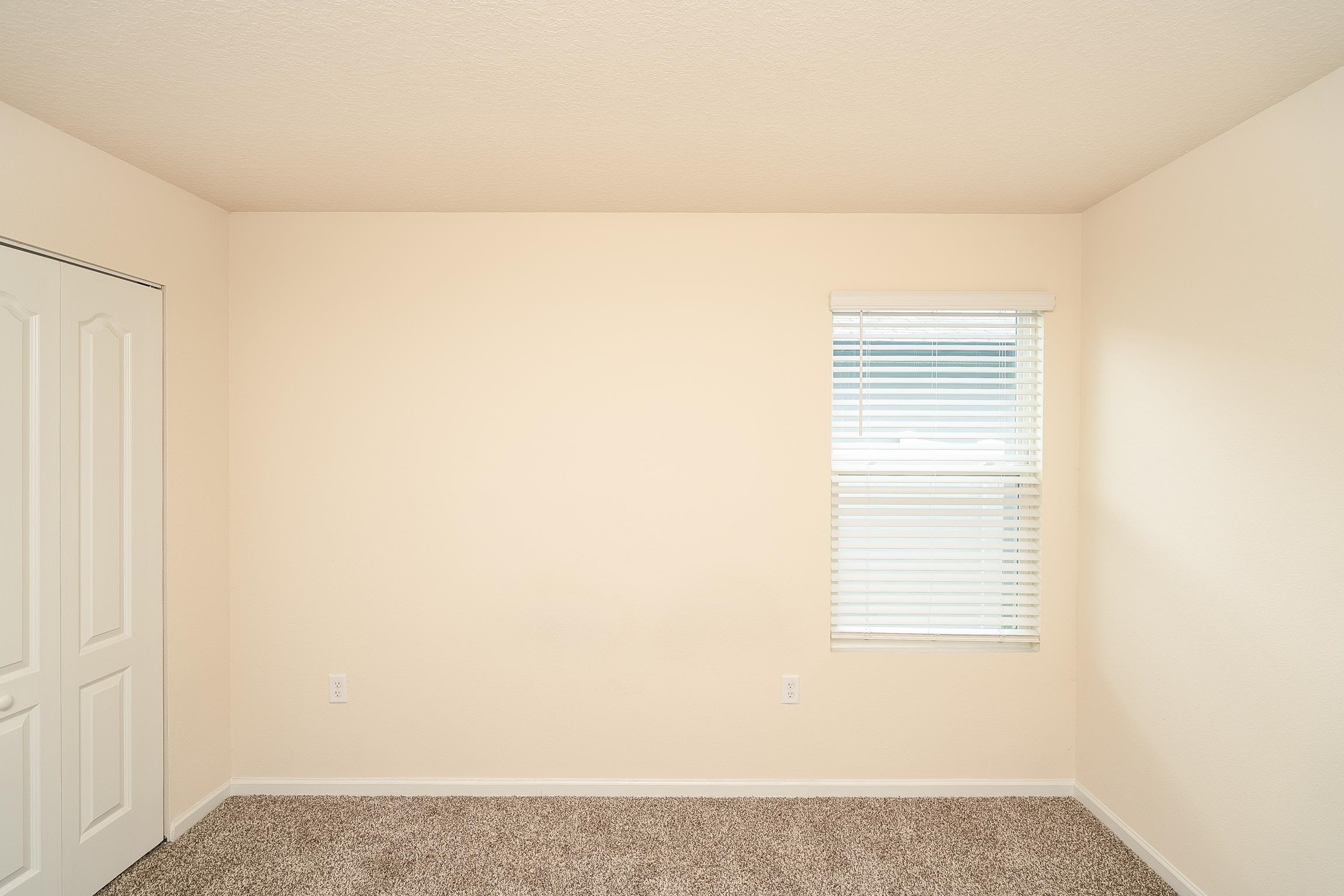 Image 39 of 77 For 2730 Oak Stream Dr