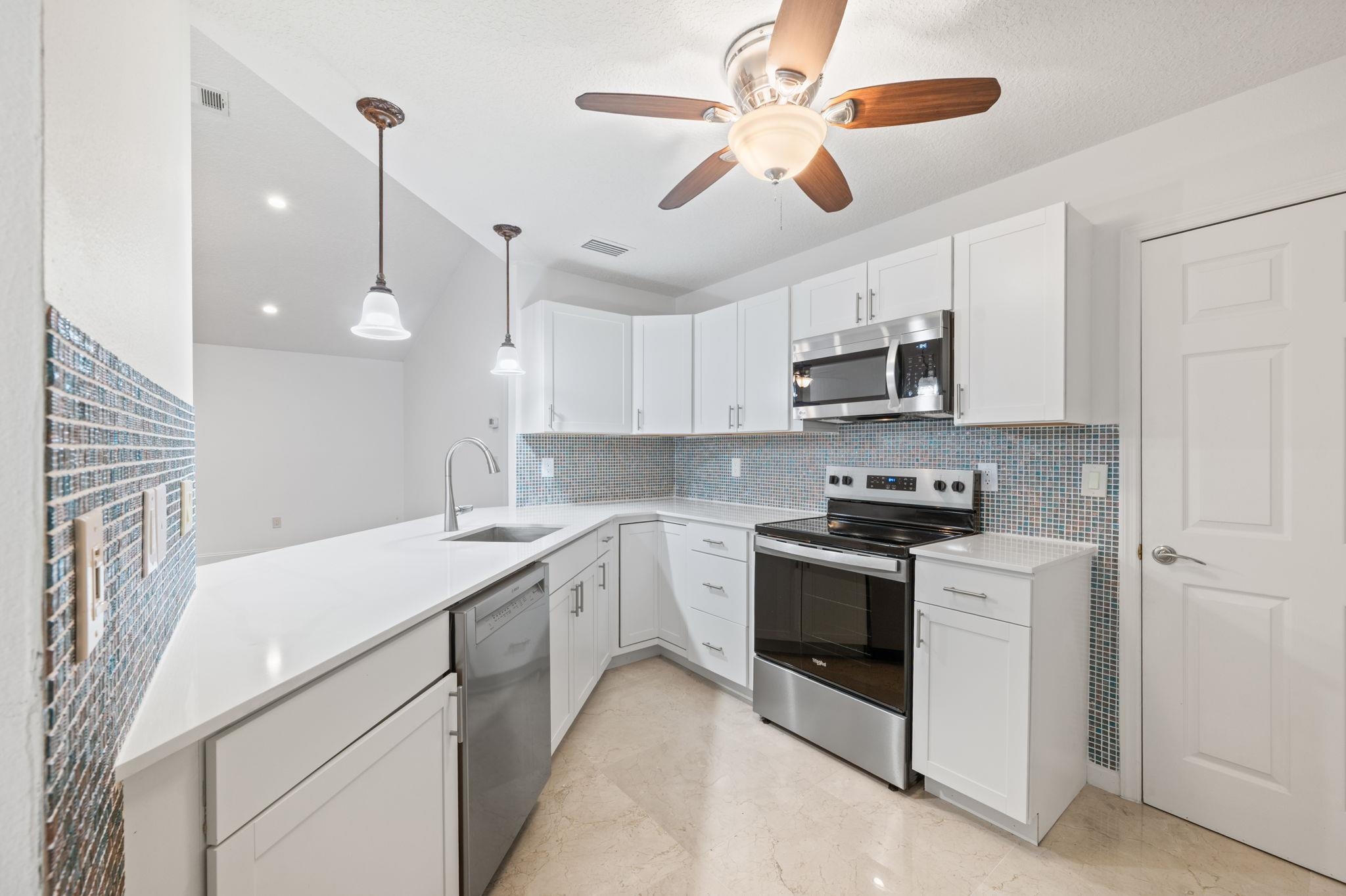 Image 15 of 60 For 240 Jasmine Rd.