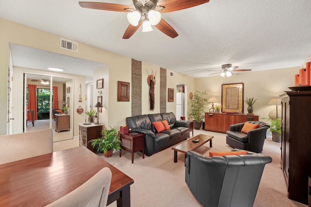 Image 12 of 48 For 11 Alcira Ct