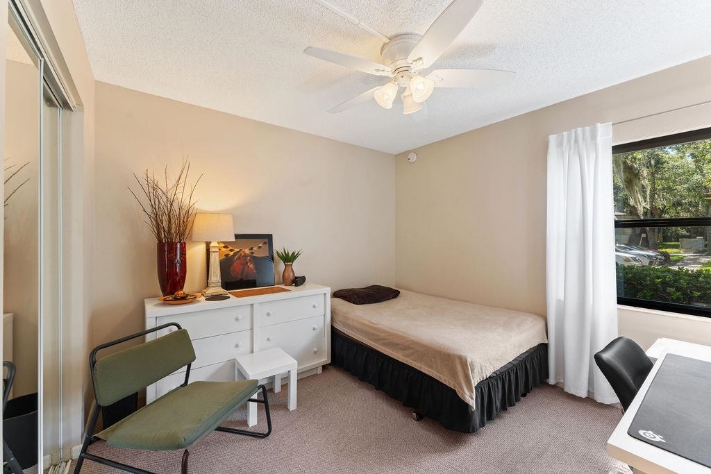 Image 24 of 48 For 11 Alcira Ct