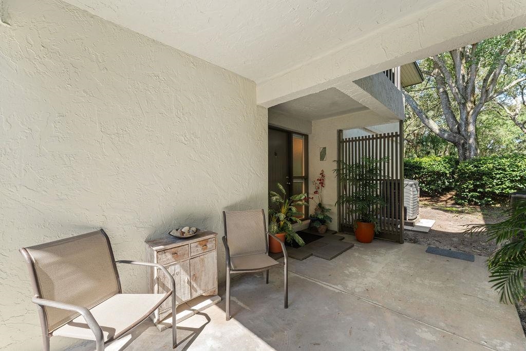 Image 3 of 48 For 11 Alcira Ct