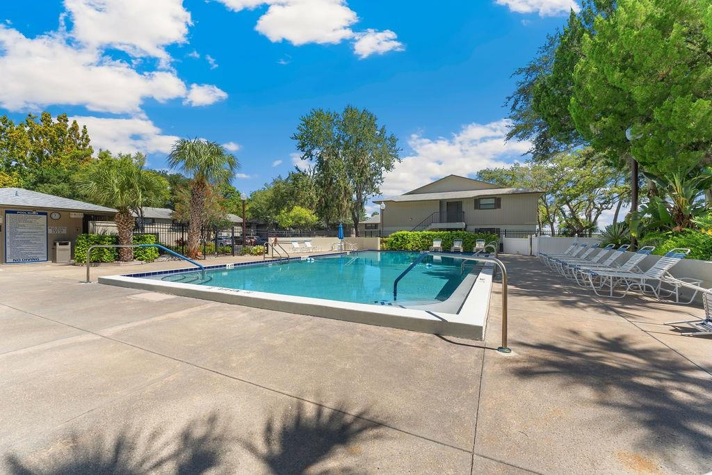 Image 34 of 48 For 11 Alcira Ct