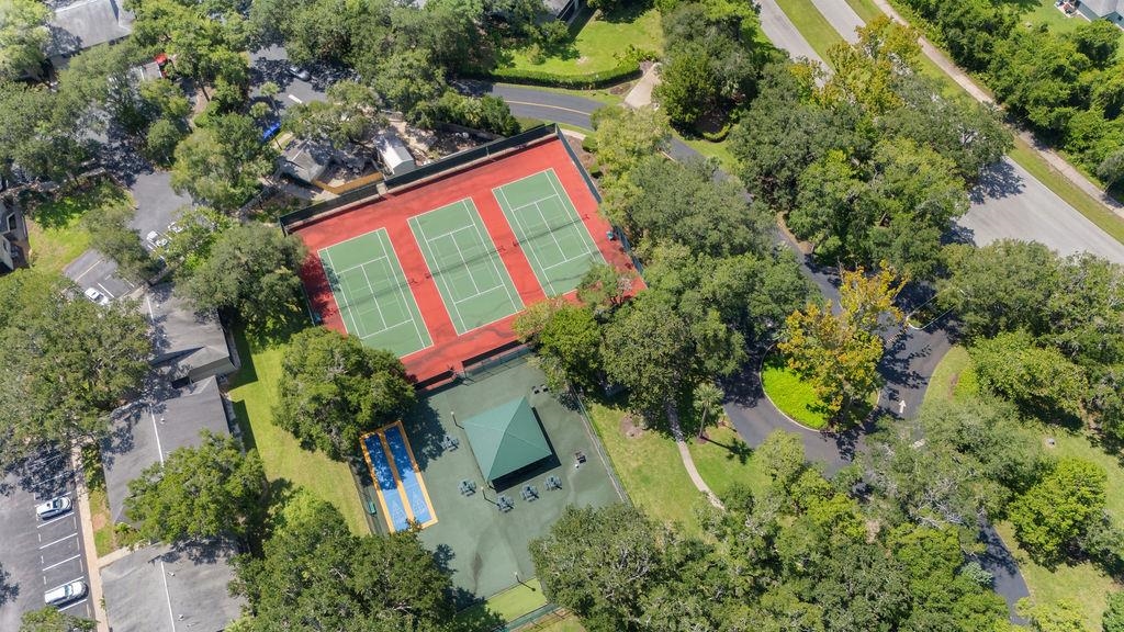 Image 36 of 48 For 11 Alcira Ct