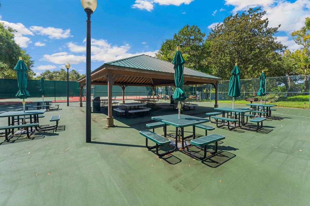 Image 40 of 48 For 11 Alcira Ct