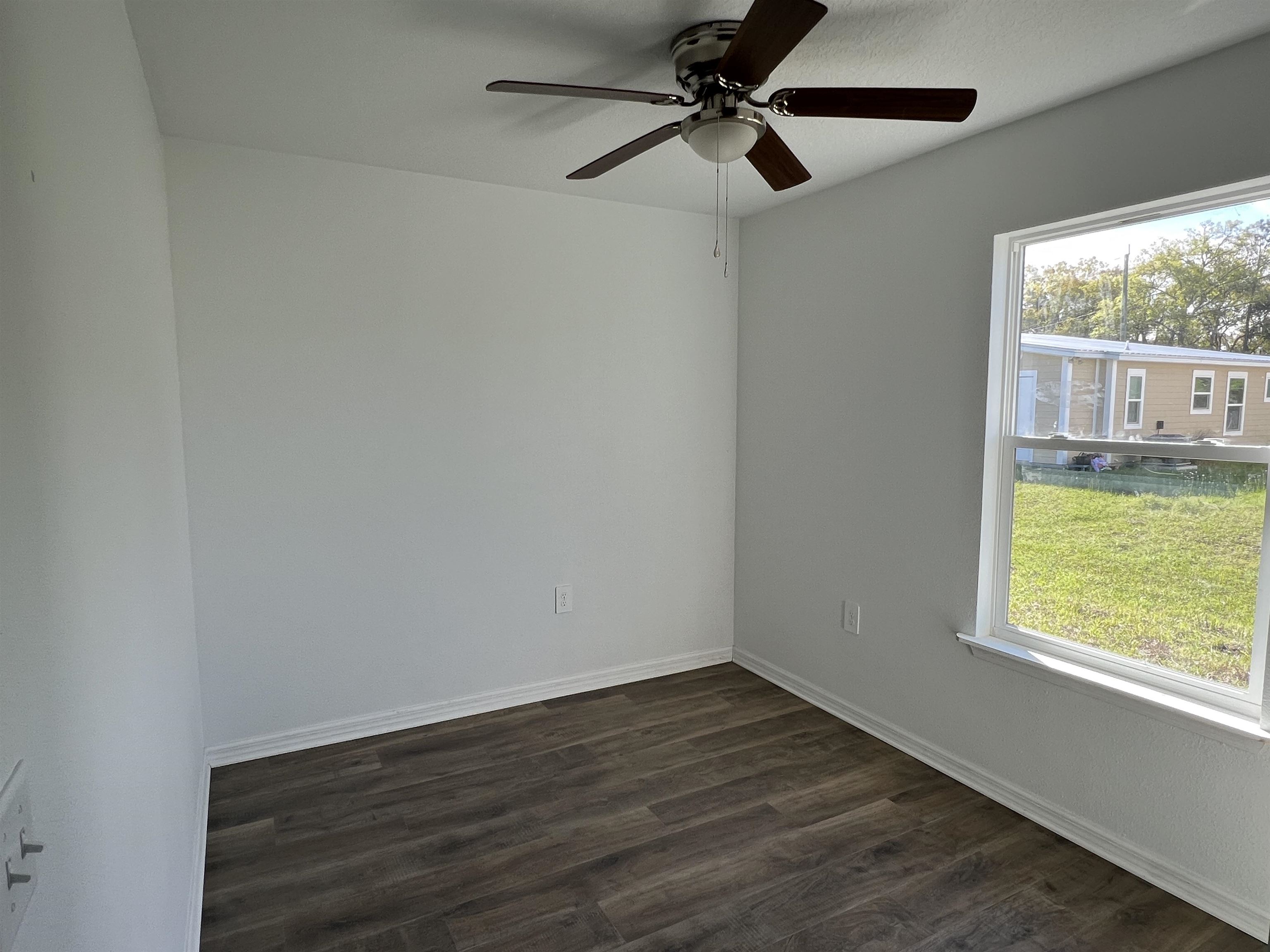 Image 12 of 50 For 97 Mcdonald Ave