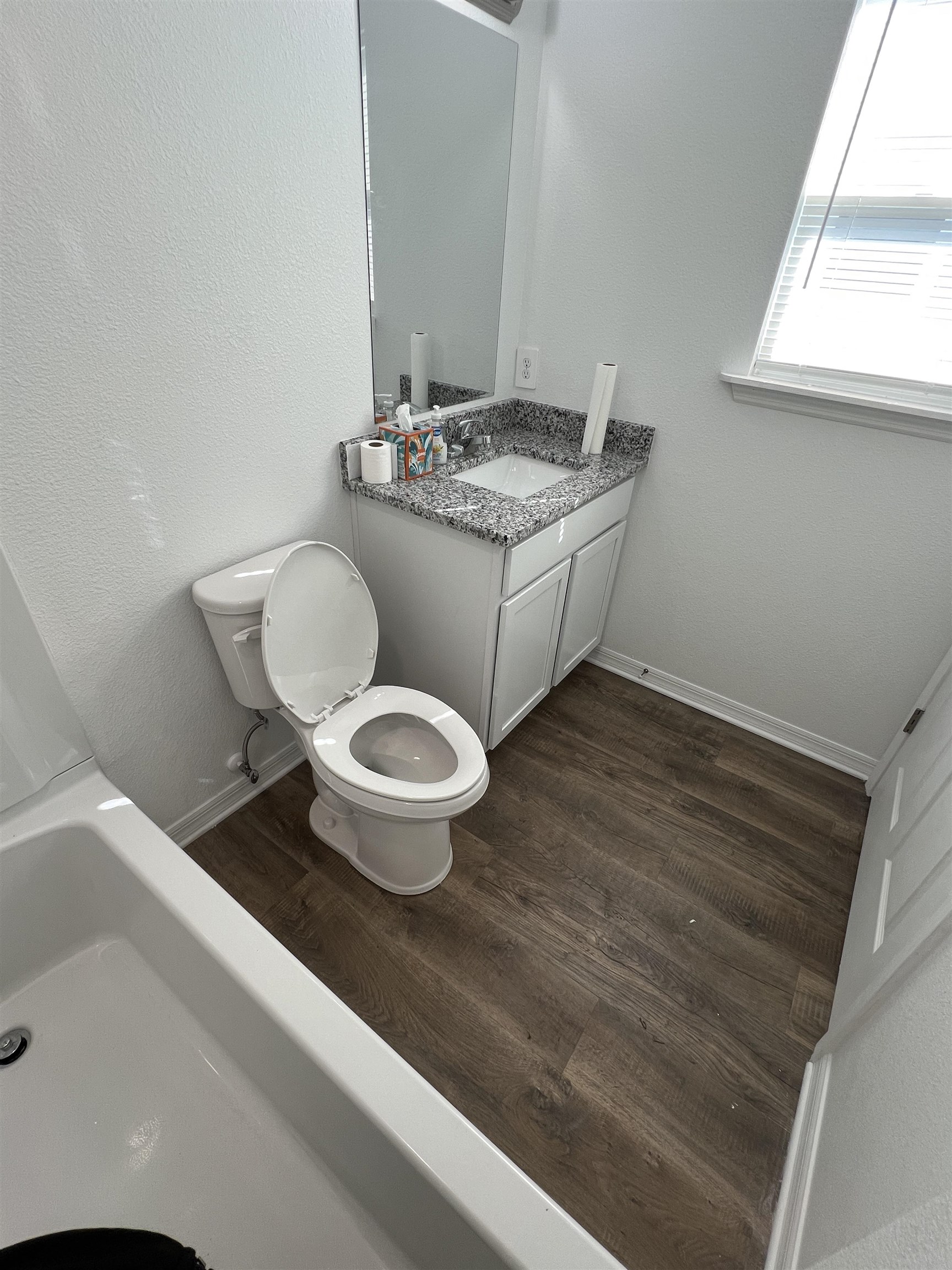 Image 30 of 50 For 97 Mcdonald Ave