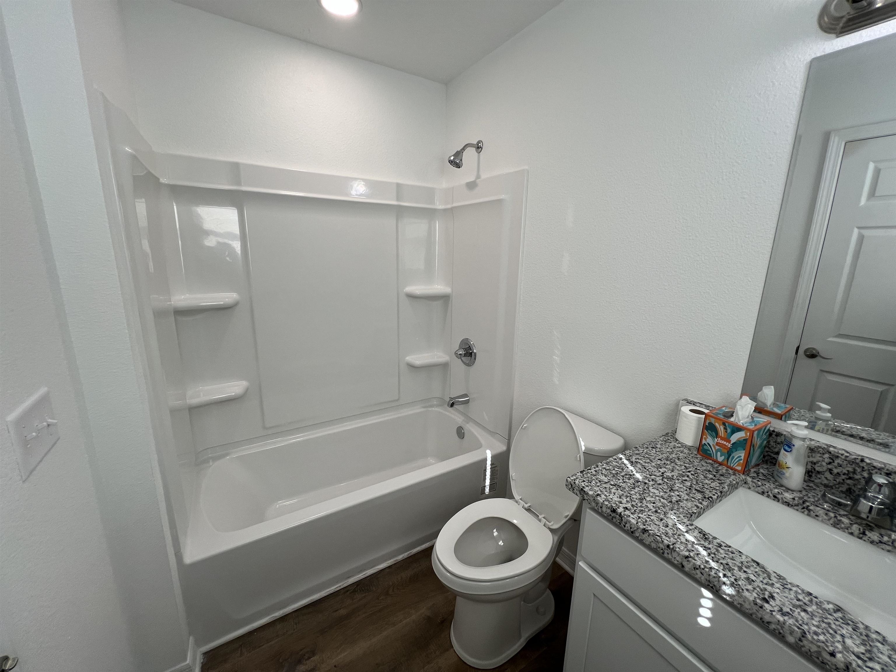 Image 31 of 50 For 97 Mcdonald Ave