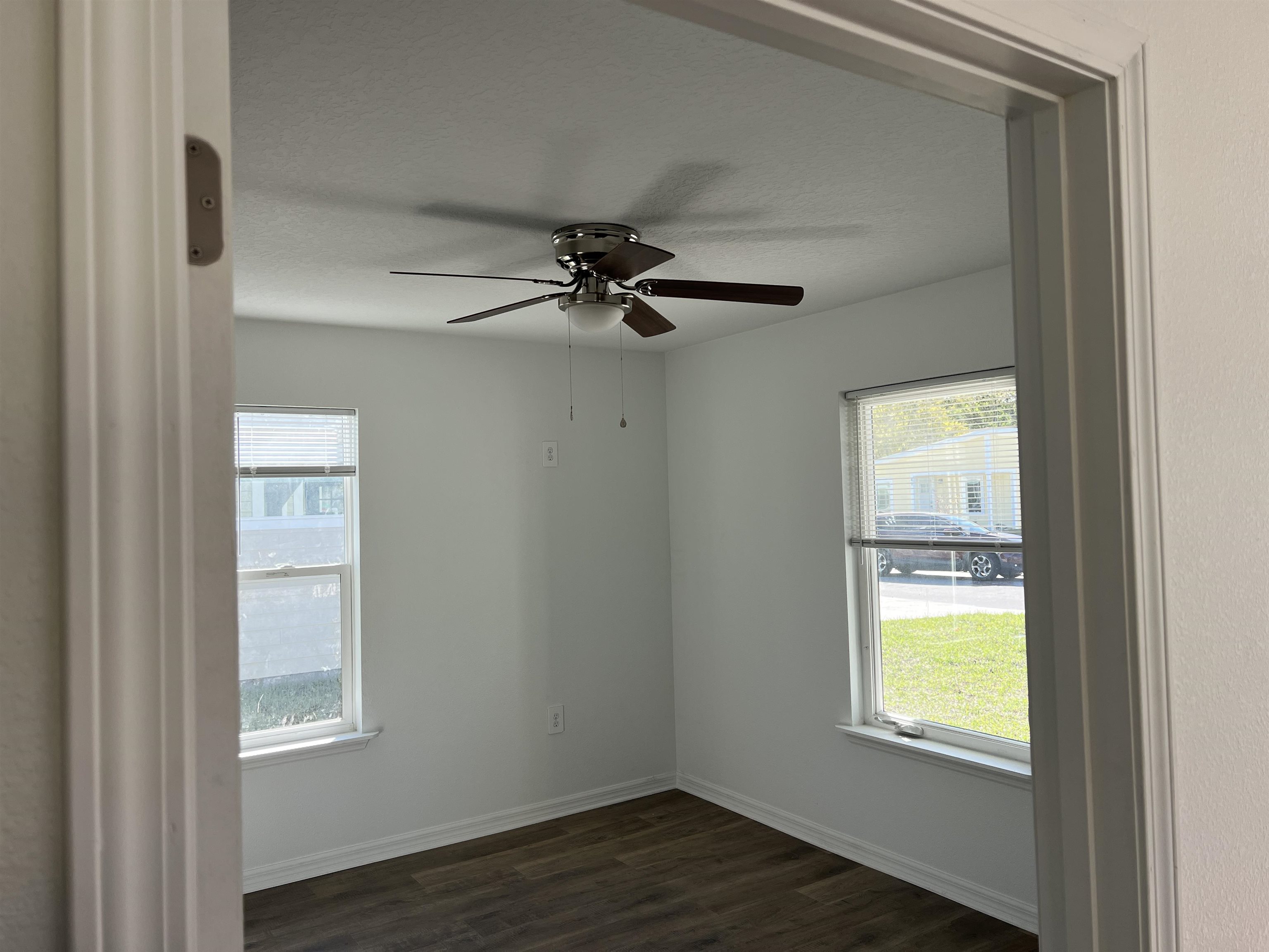 Image 33 of 50 For 97 Mcdonald Ave