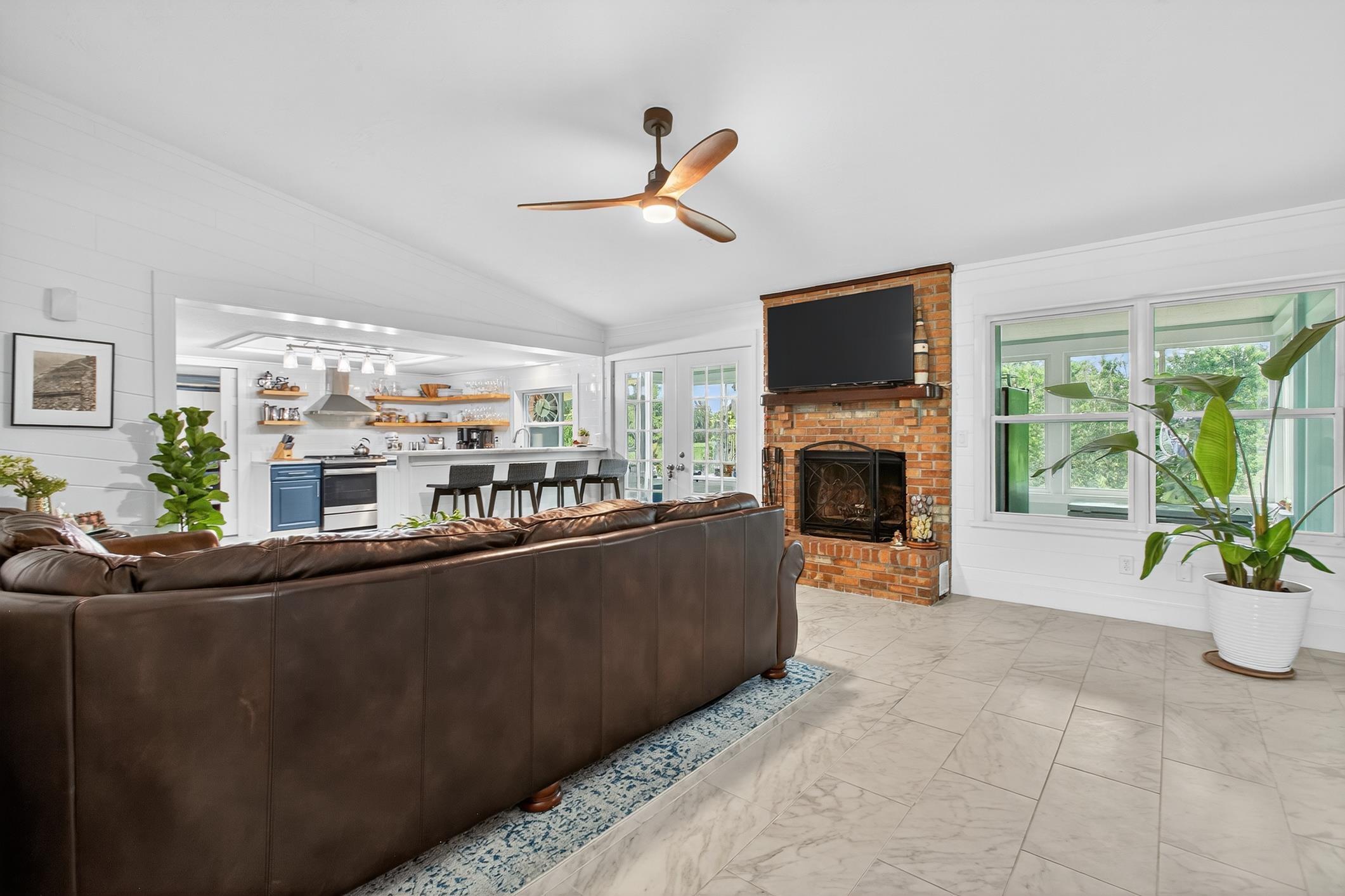 Image 14 of 68 For 27 Oakmont Circle