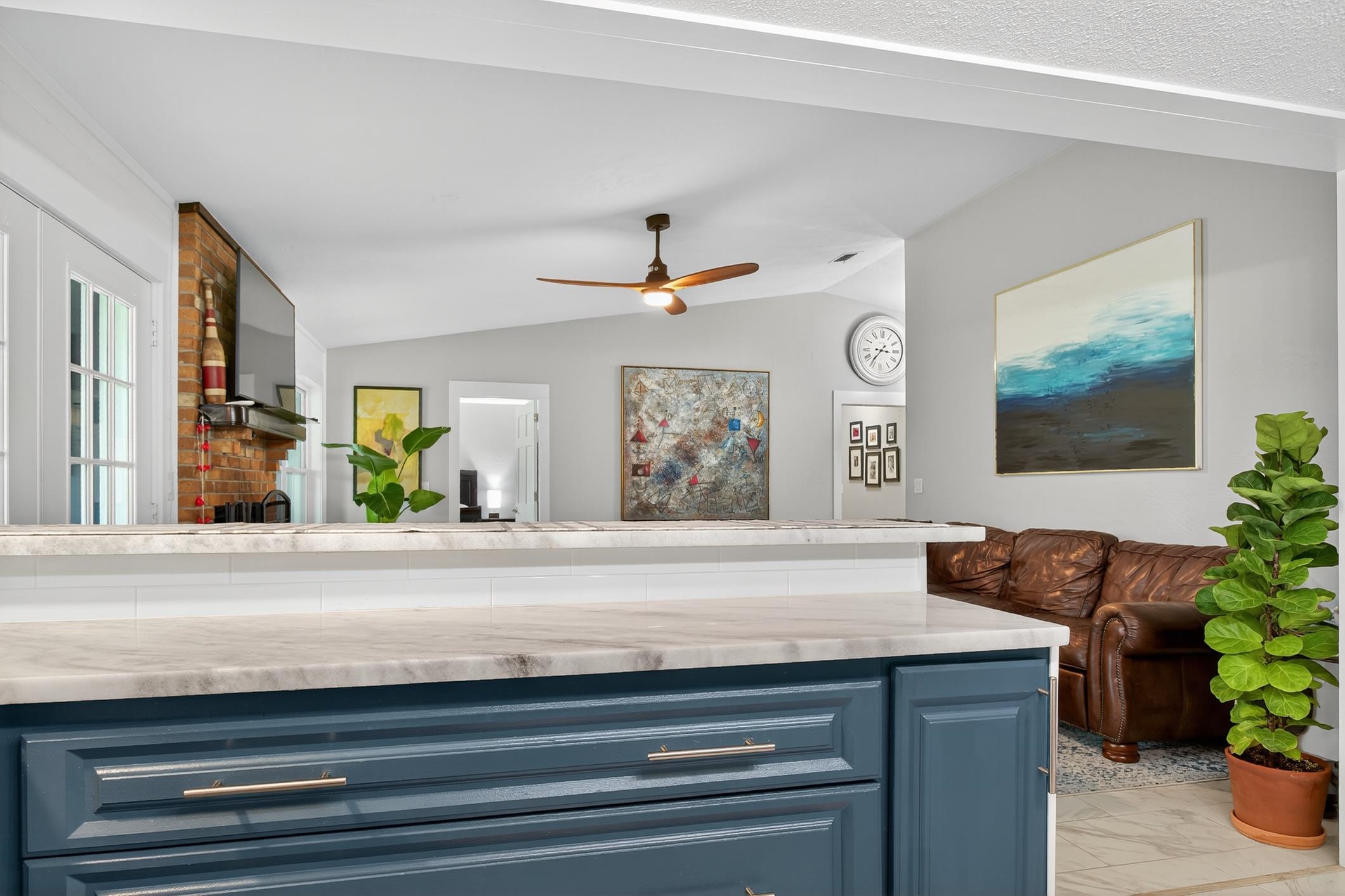 Image 19 of 68 For 27 Oakmont Circle