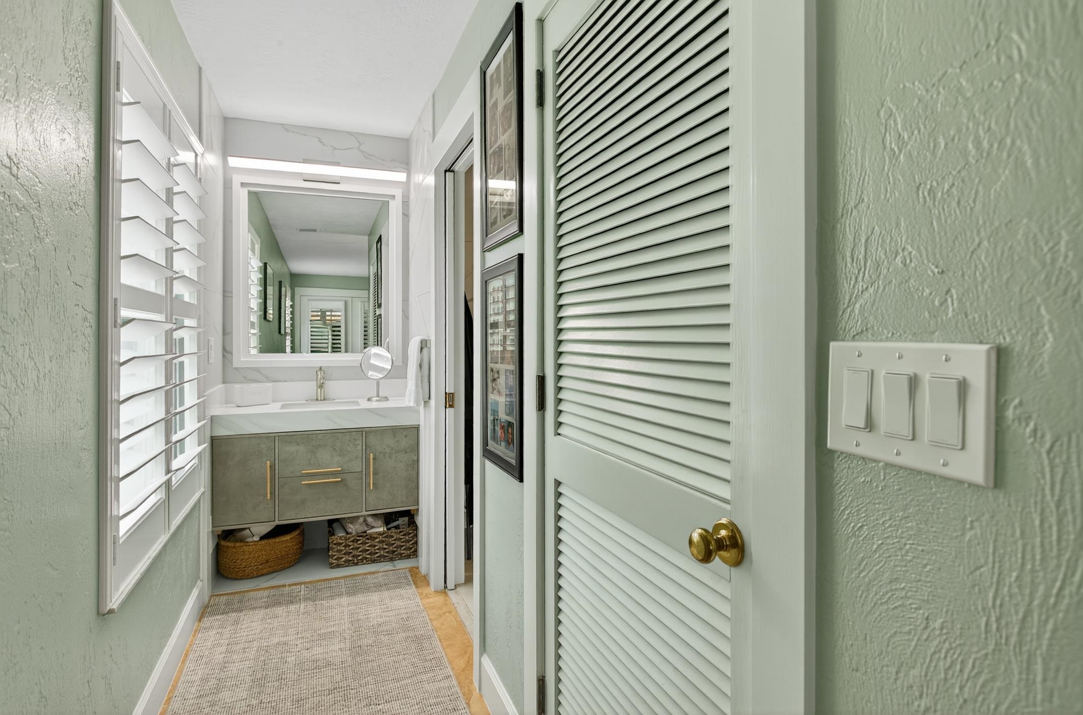 Image 31 of 68 For 27 Oakmont Circle