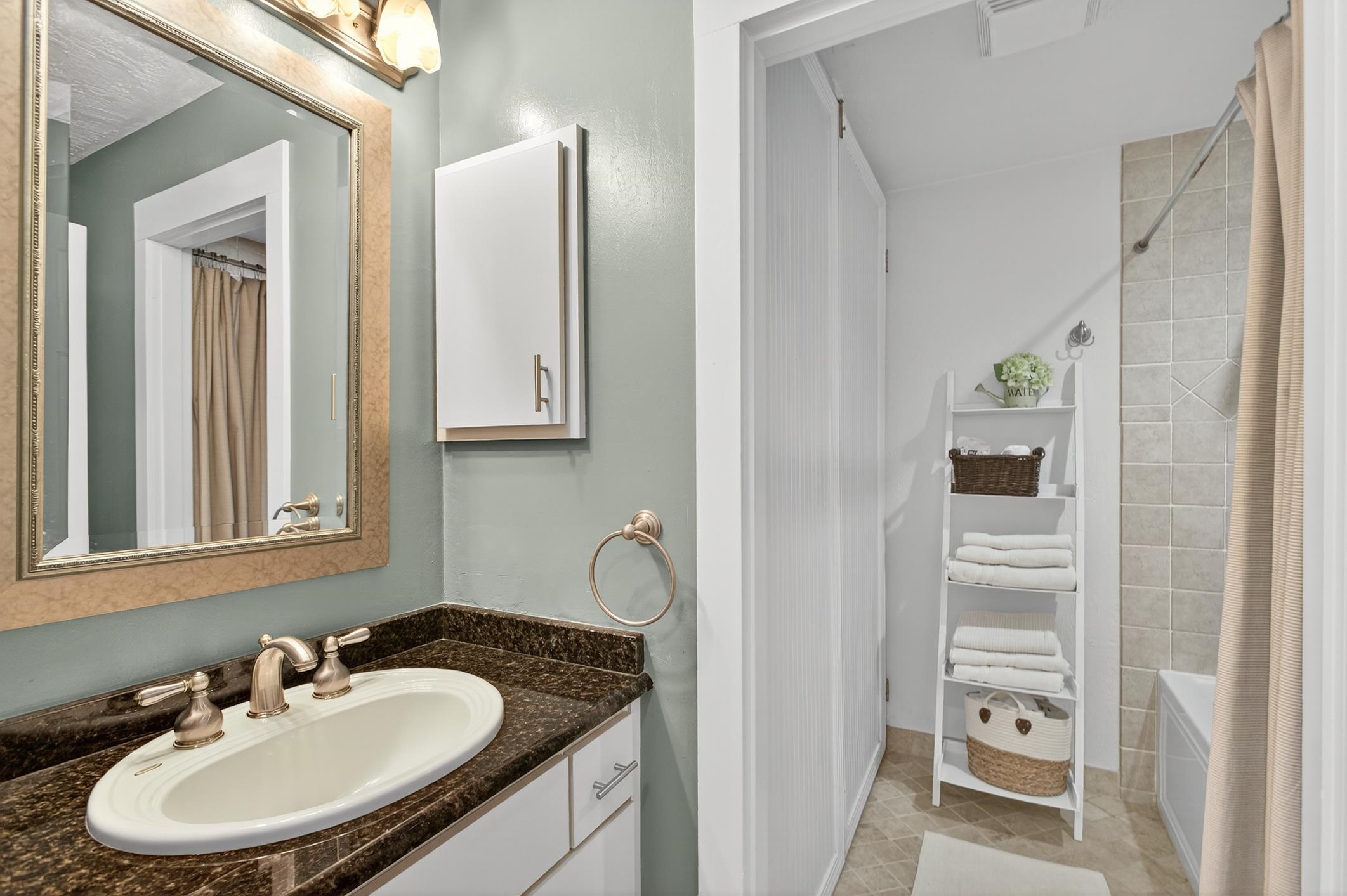 Image 35 of 68 For 27 Oakmont Circle
