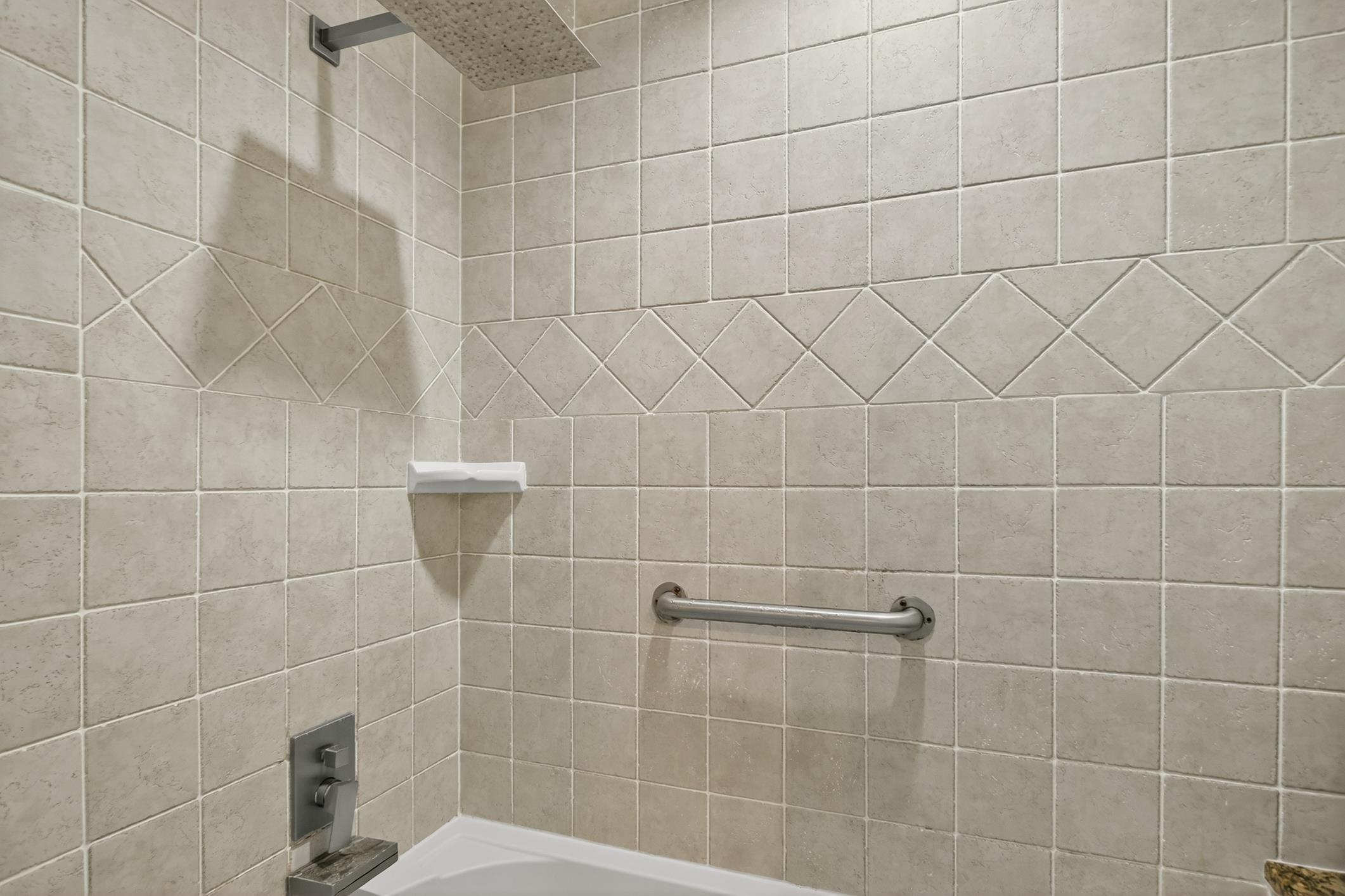 Image 36 of 68 For 27 Oakmont Circle