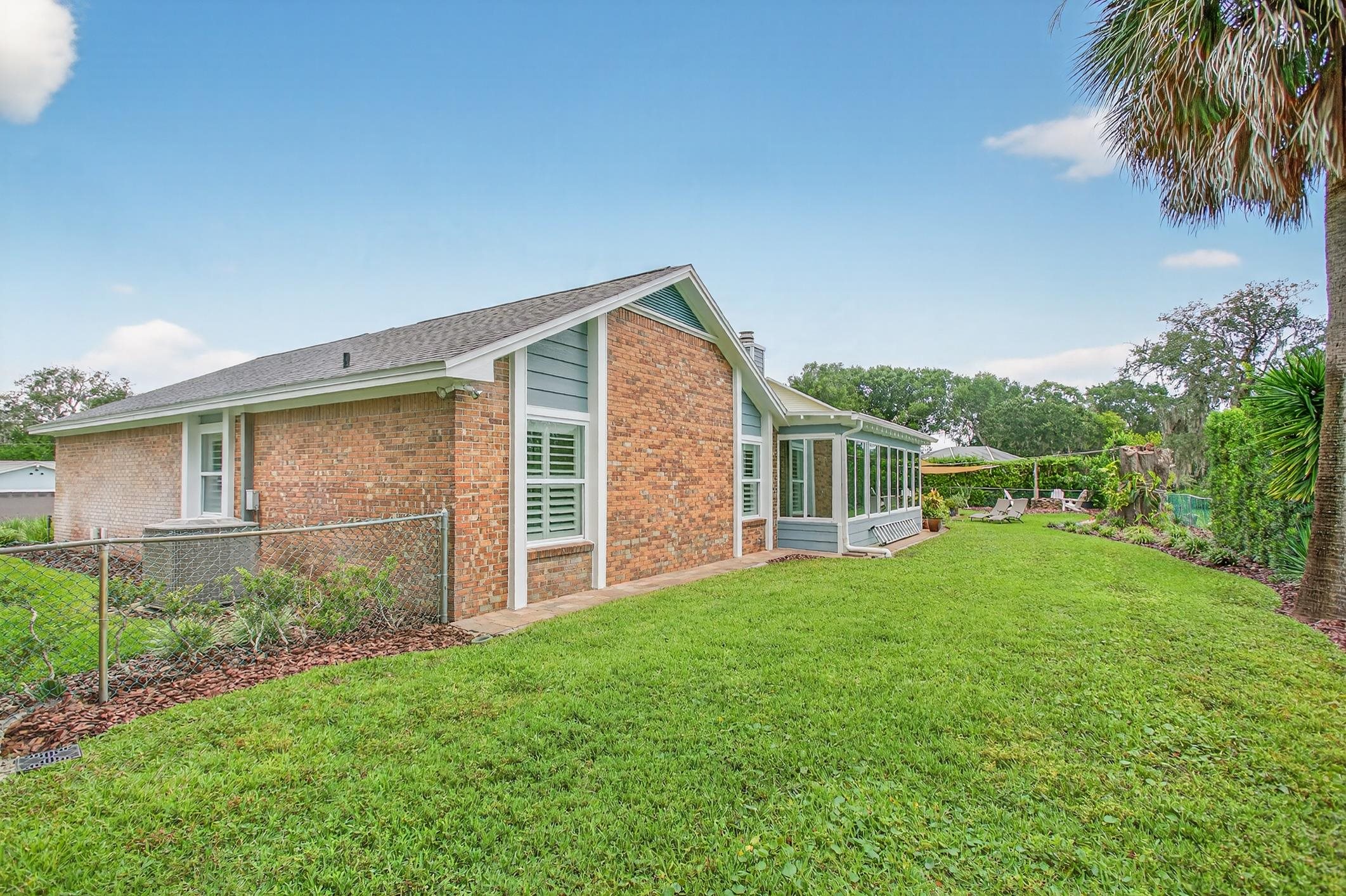 Image 52 of 68 For 27 Oakmont Circle