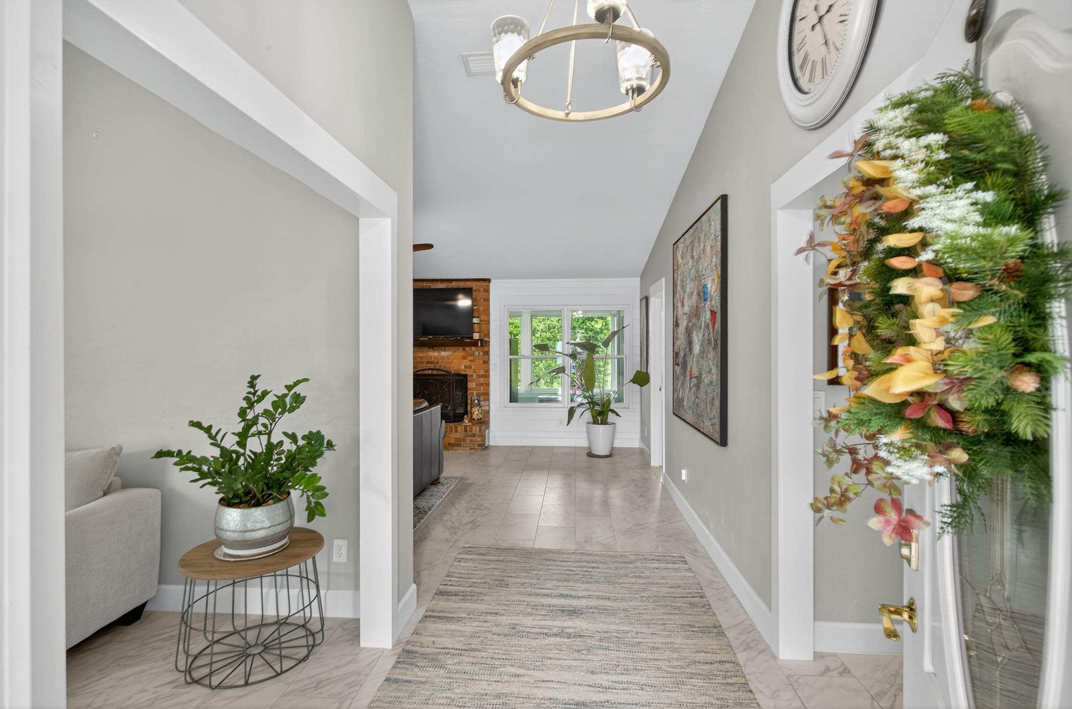 Image 7 of 68 For 27 Oakmont Circle
