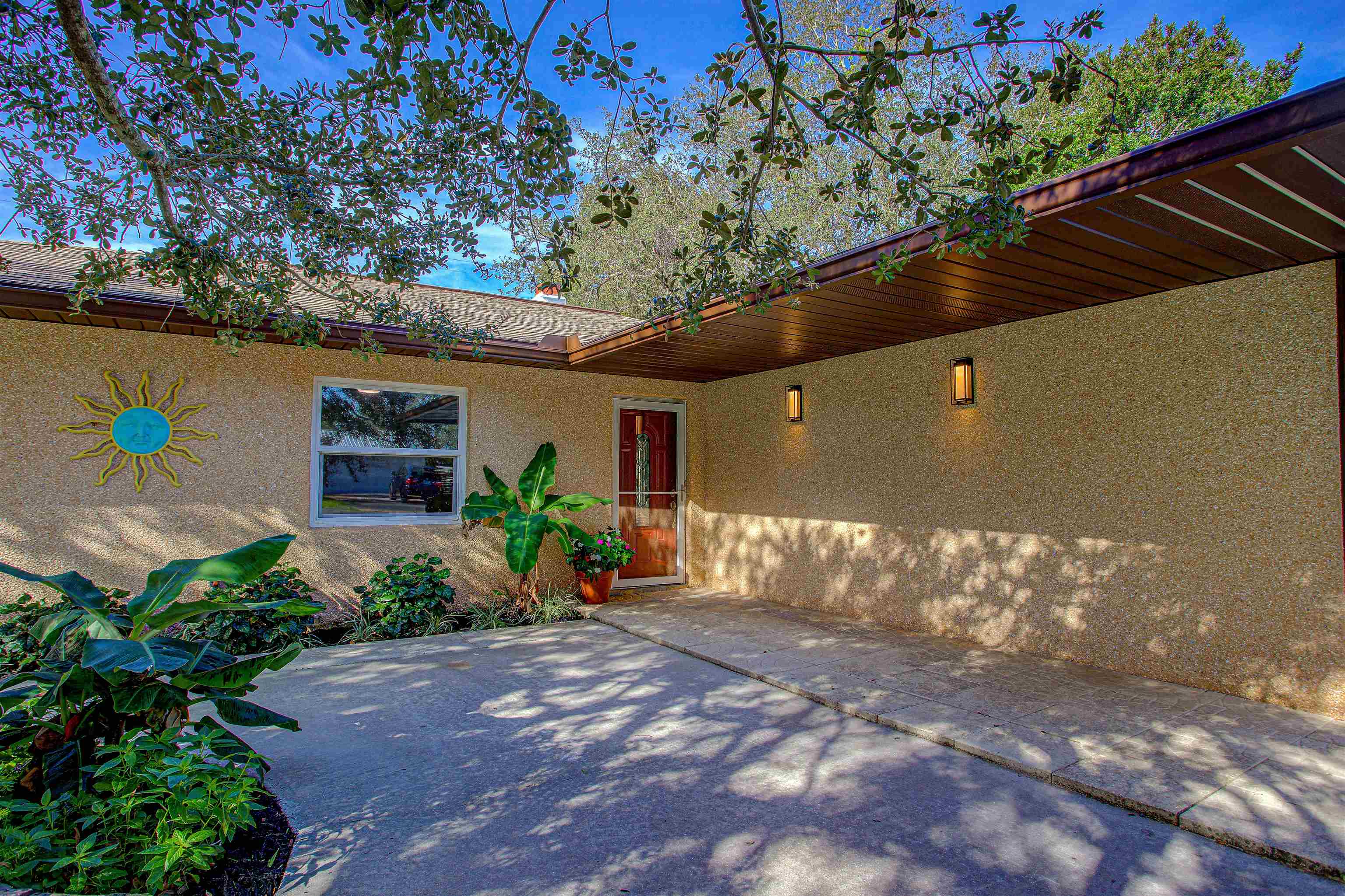 Image 16 of 58 For 412 Gentian Rd