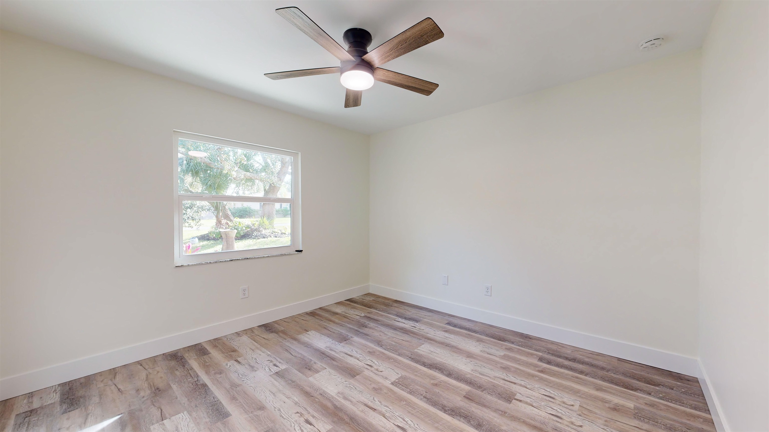 Image 36 of 58 For 412 Gentian Rd