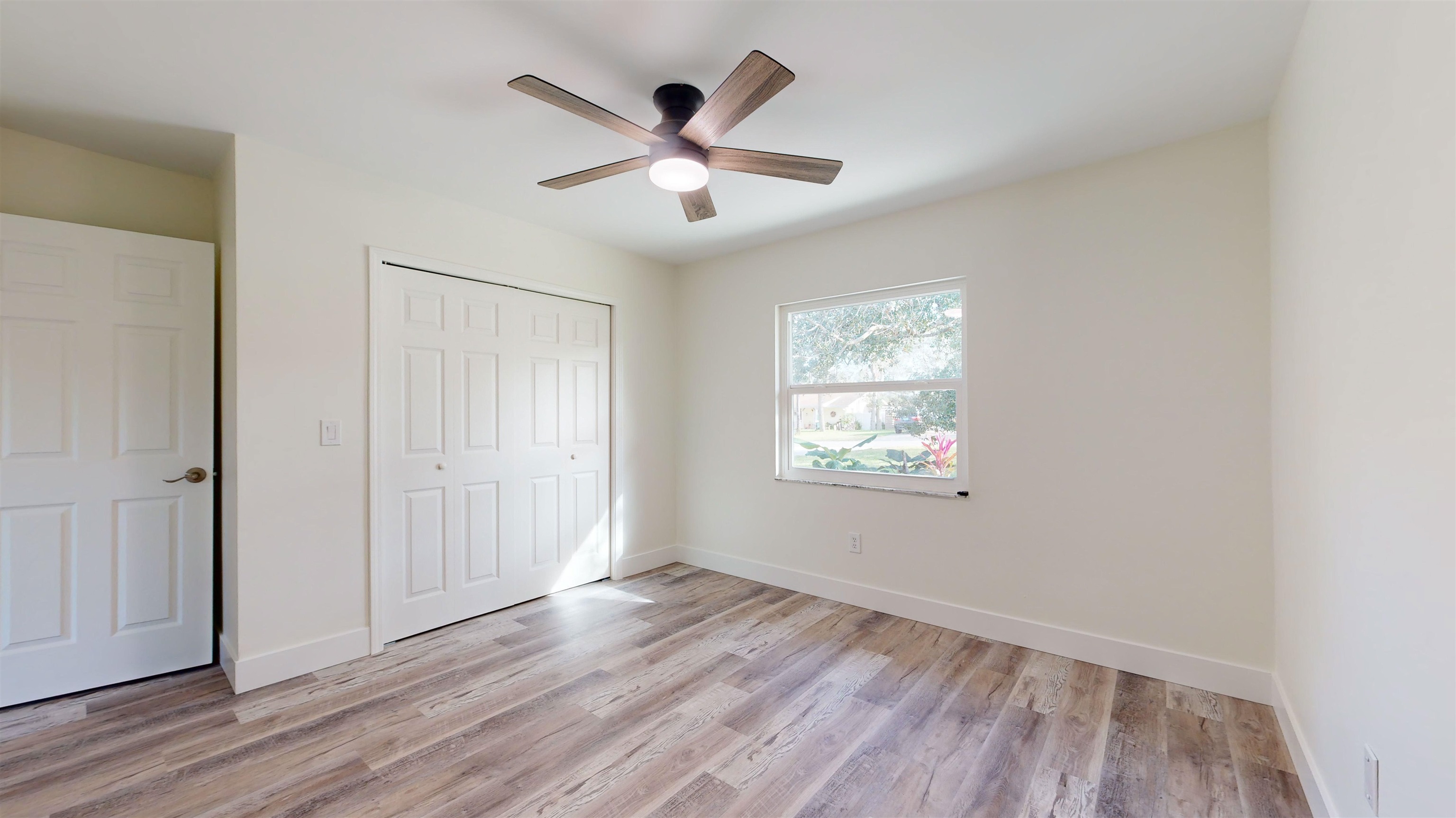 Image 37 of 58 For 412 Gentian Rd