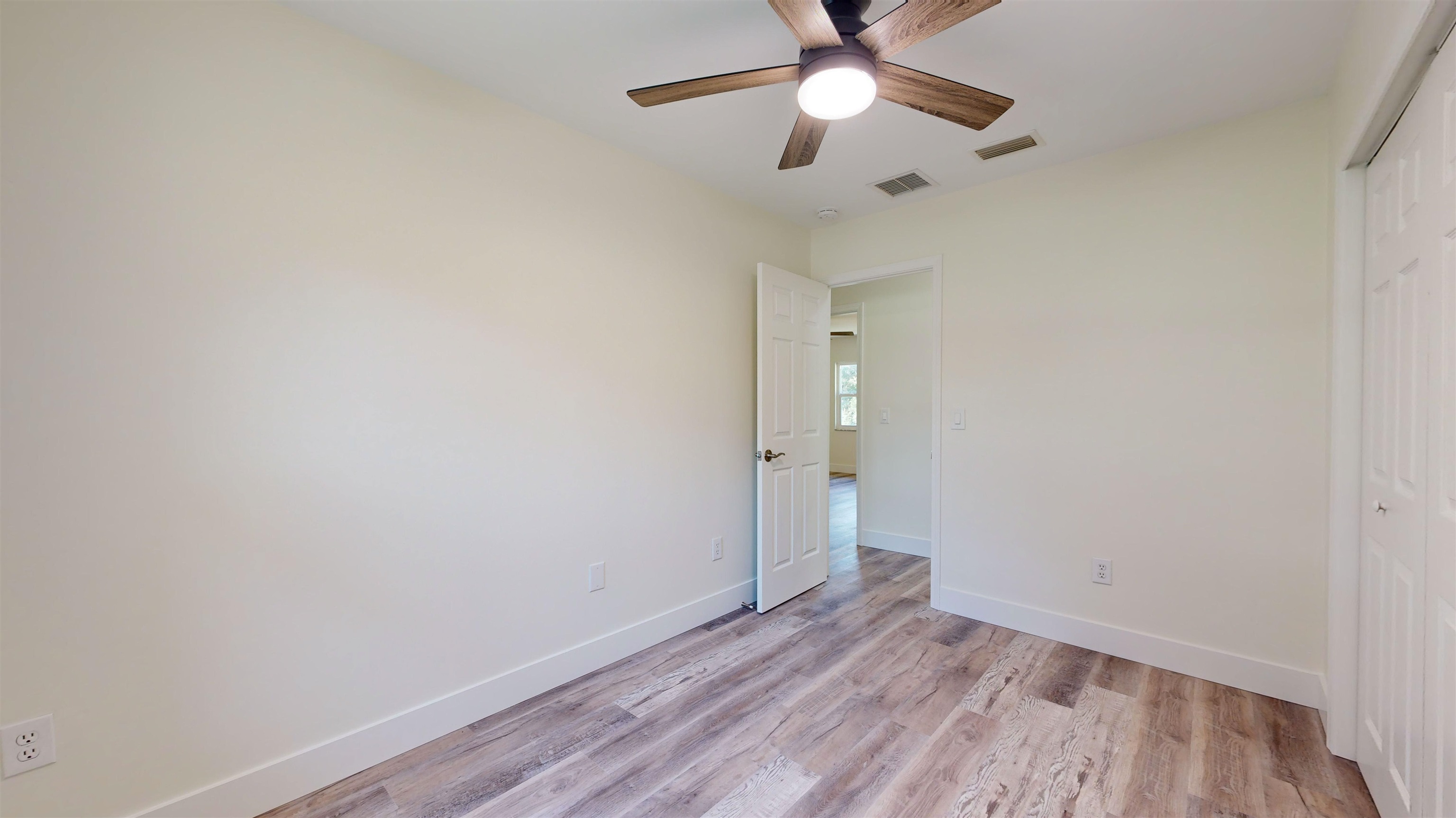 Image 39 of 58 For 412 Gentian Rd