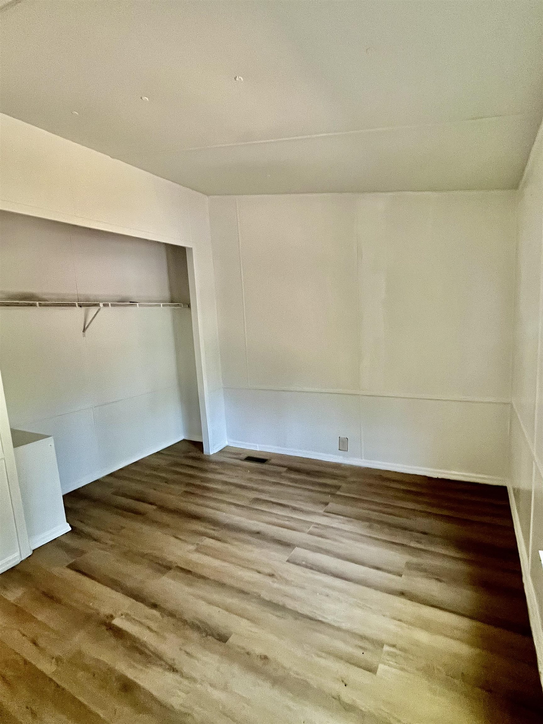 Image 17 of 48 For 23670 154th Place Ne