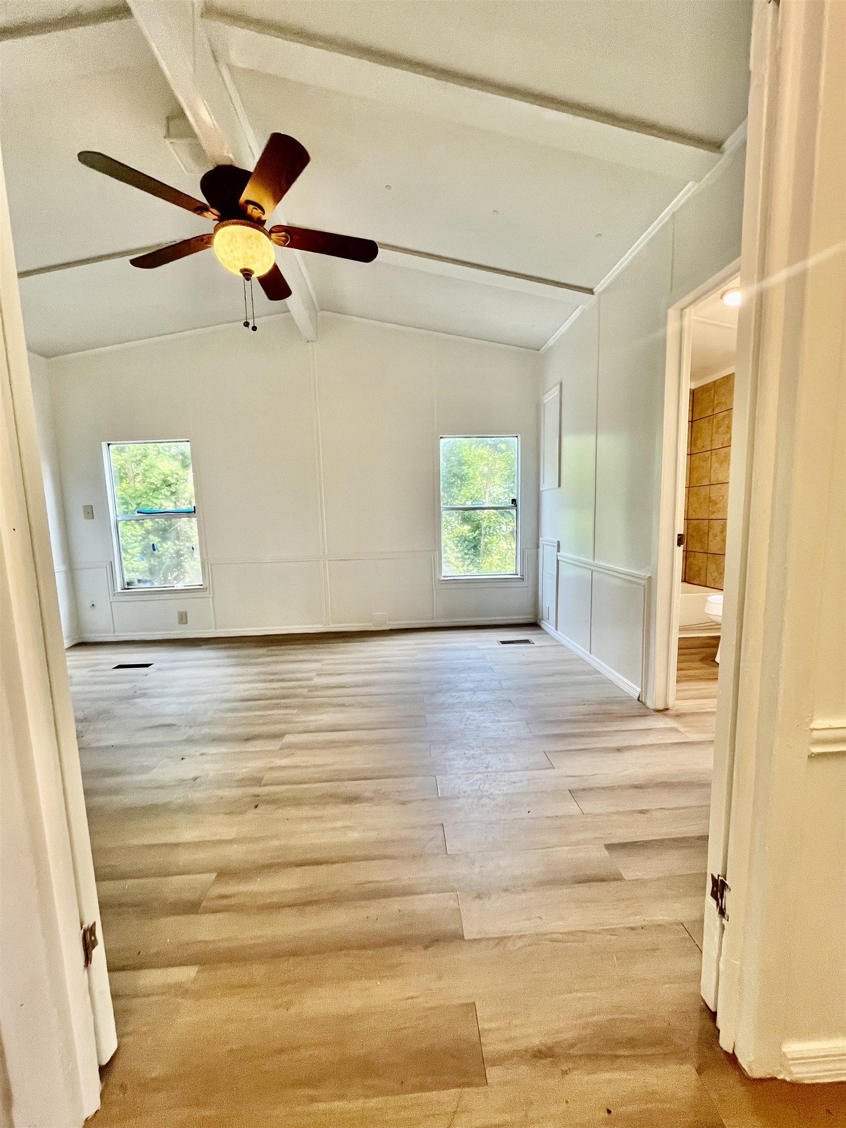 Image 24 of 48 For 23670 154th Place Ne