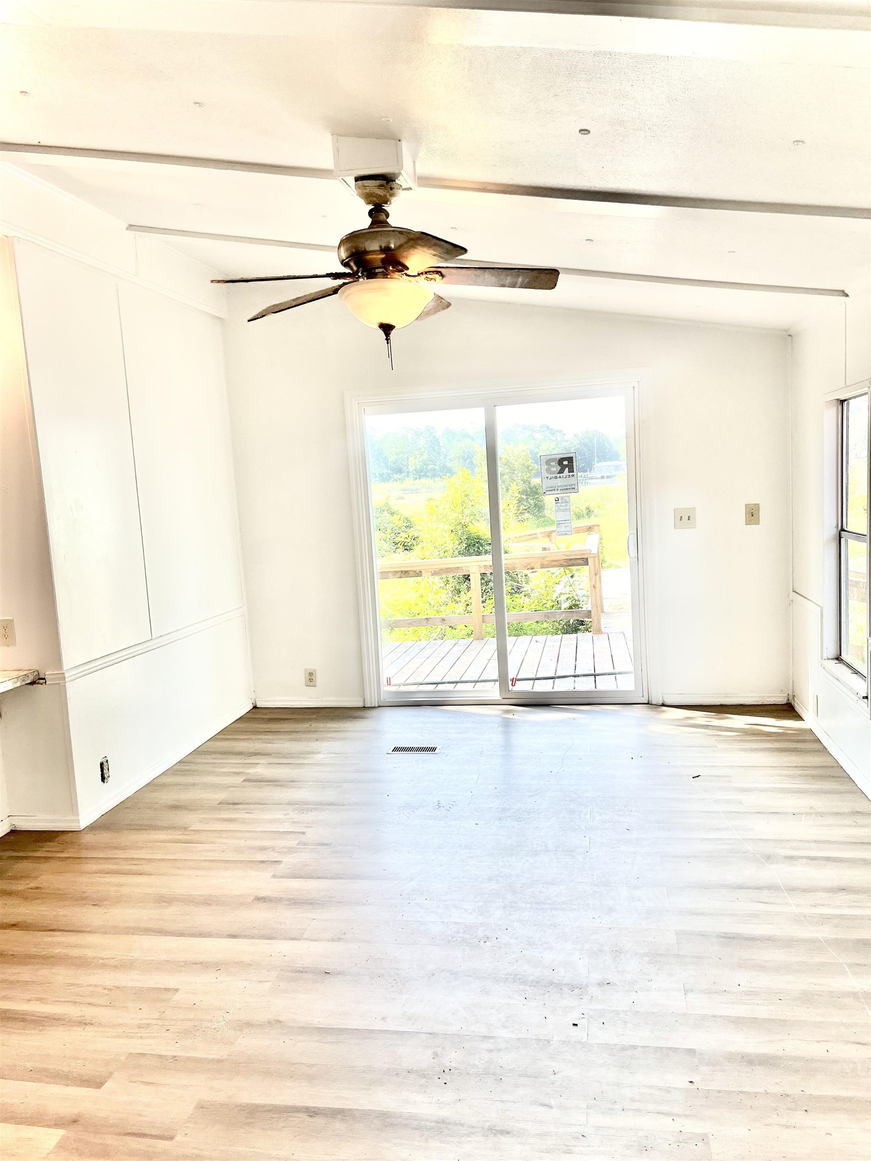 Image 8 of 48 For 23670 154th Place Ne