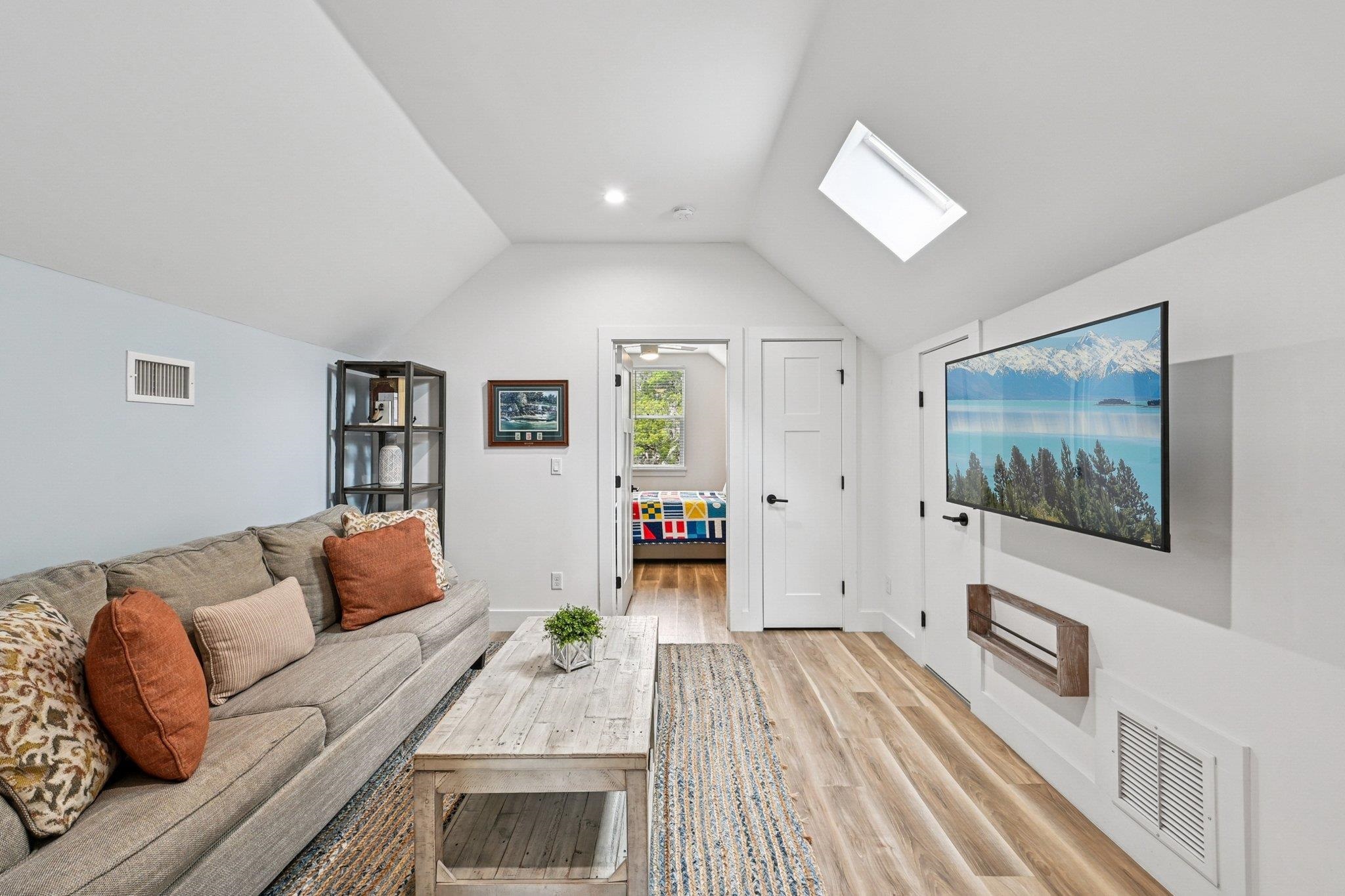 Image 28 of 48 For 43 Menendez Rd