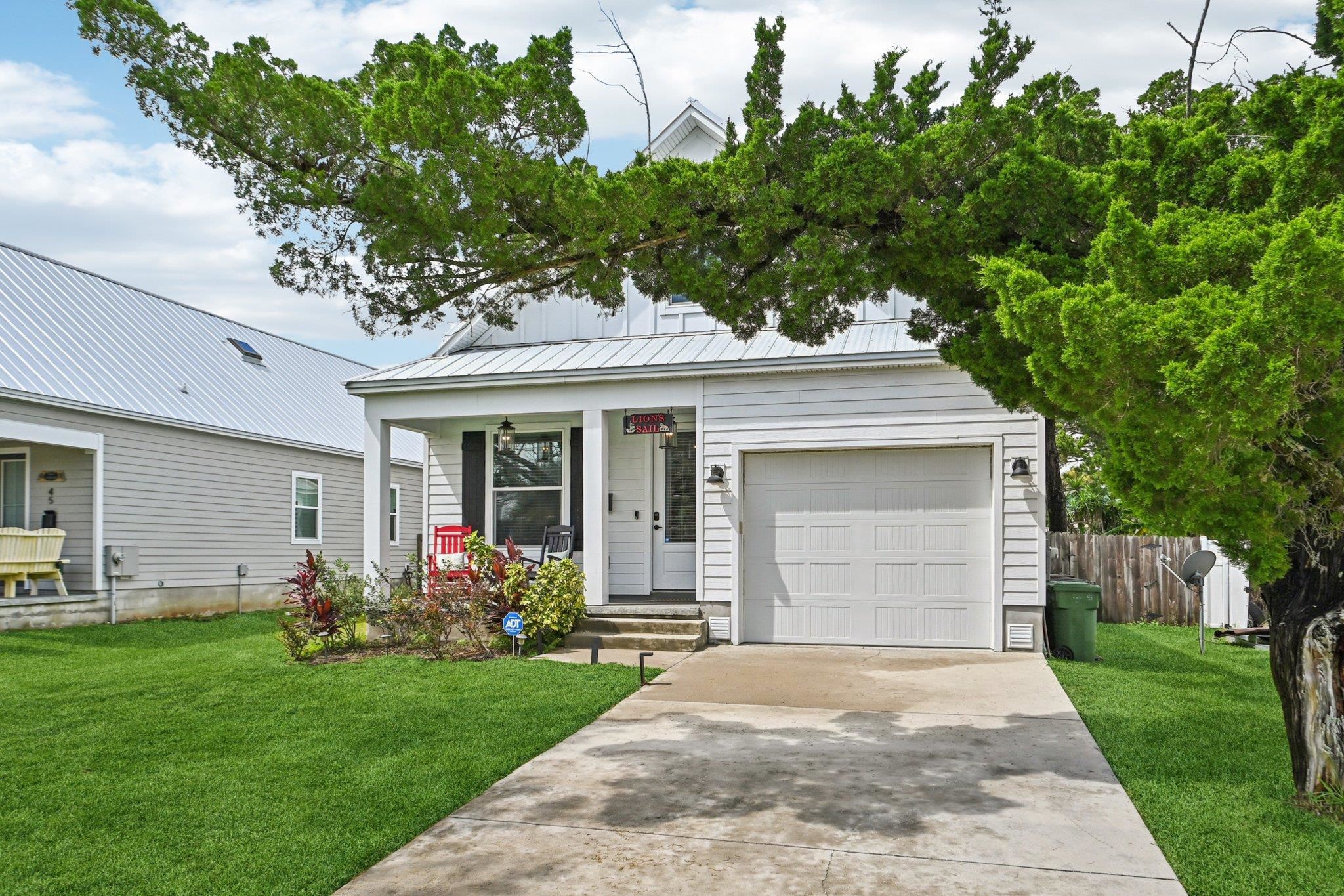 Image 6 of 48 For 43 Menendez Rd